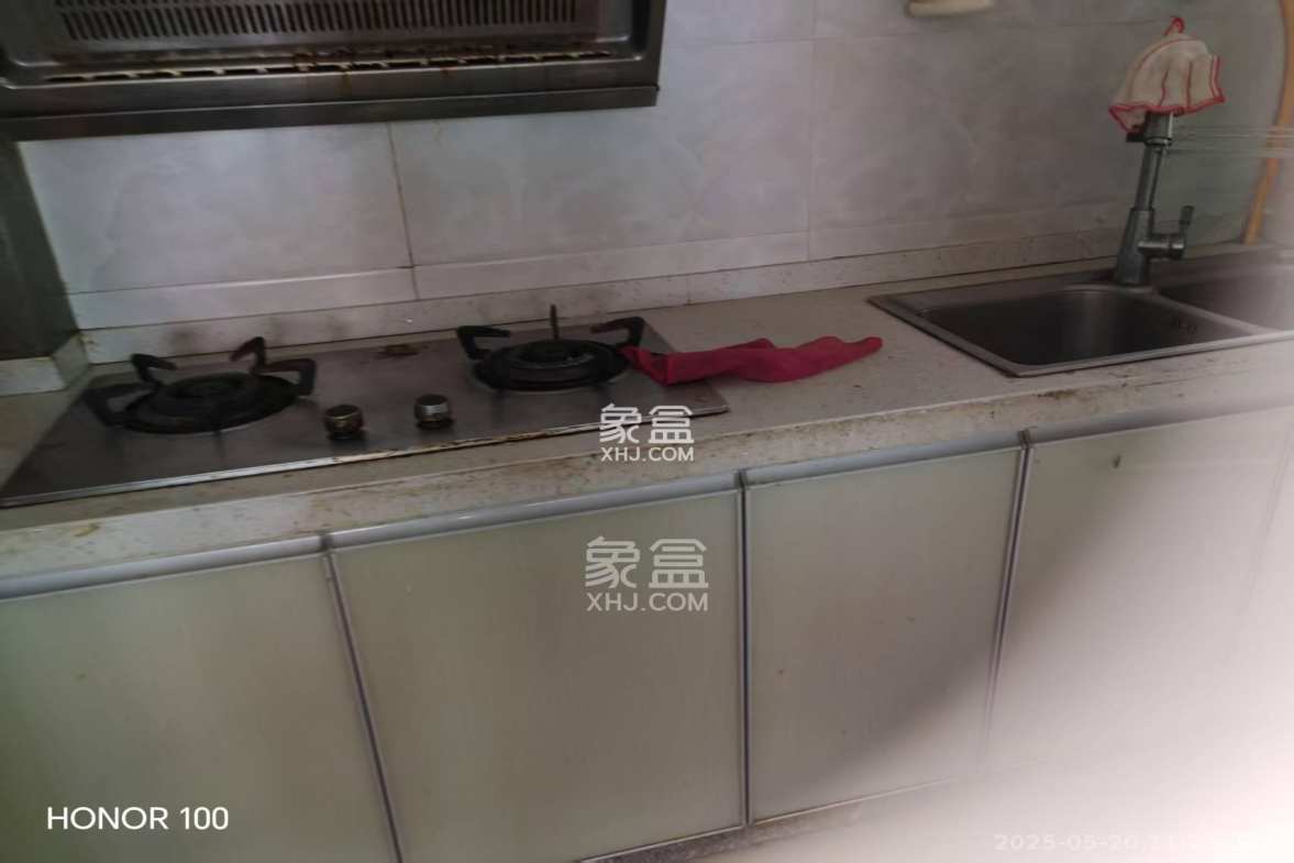 城南故事家园  3室2厅1卫    2100.0元/月 城南故事家园  3室2厅1卫    2100.0元/月室内图