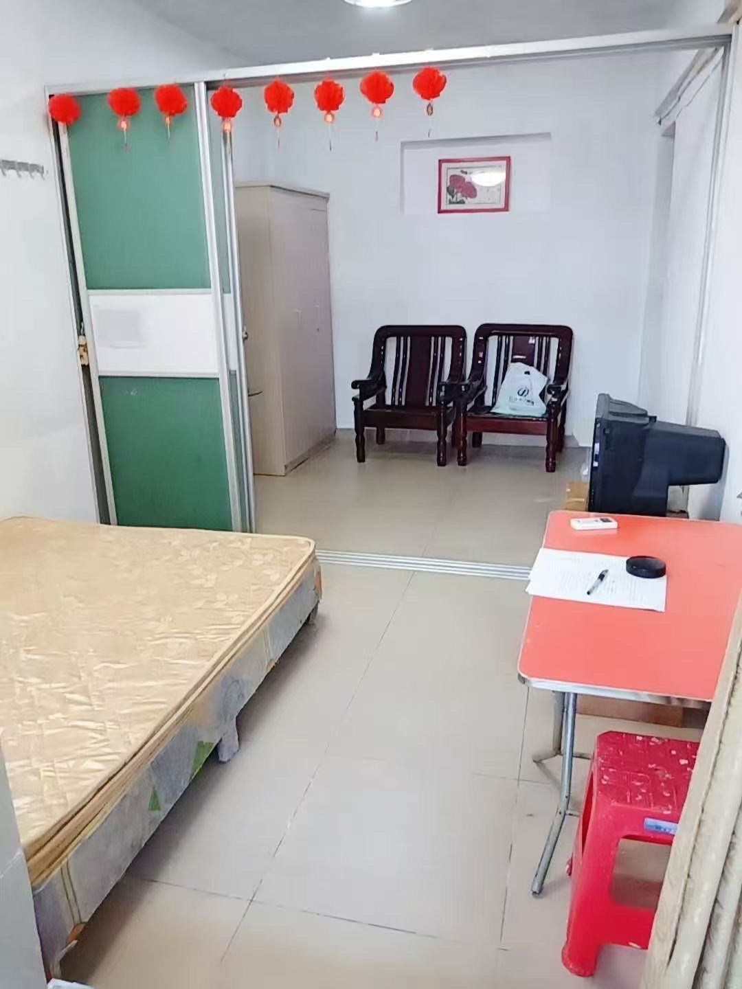 申海大厦  1室0厅0卫   900.00元/月室内图1