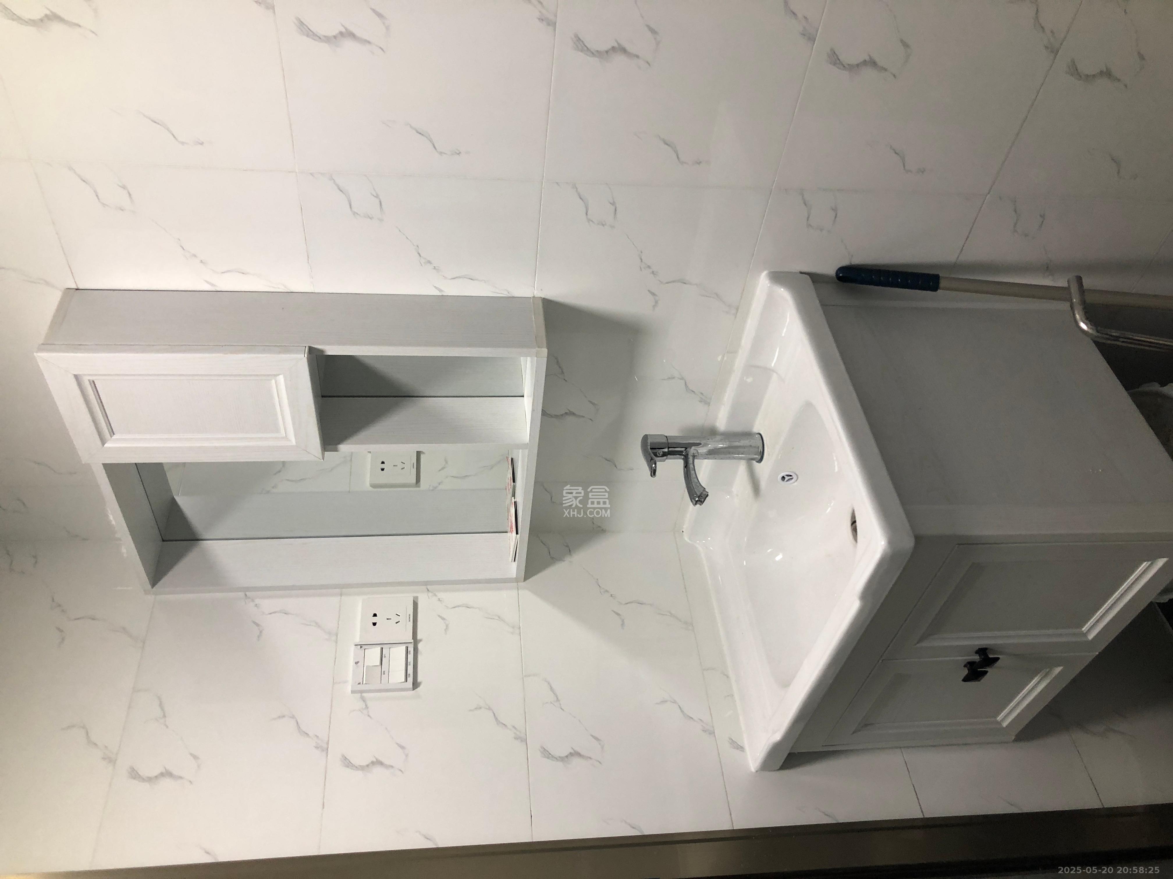 星城映象  2室2厅1卫   2500.00元/月室内图