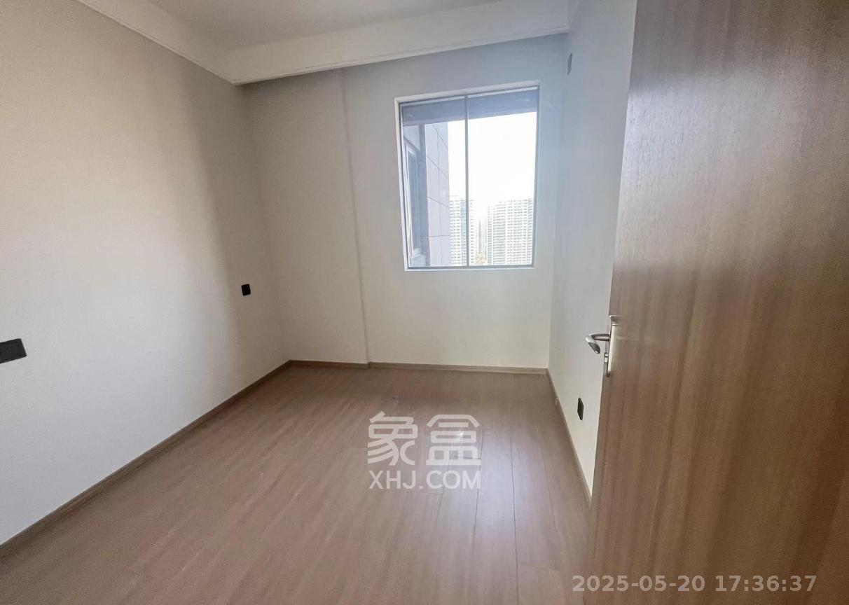华润凯旋门一期  4室2厅2卫   4500.00元/月室内图