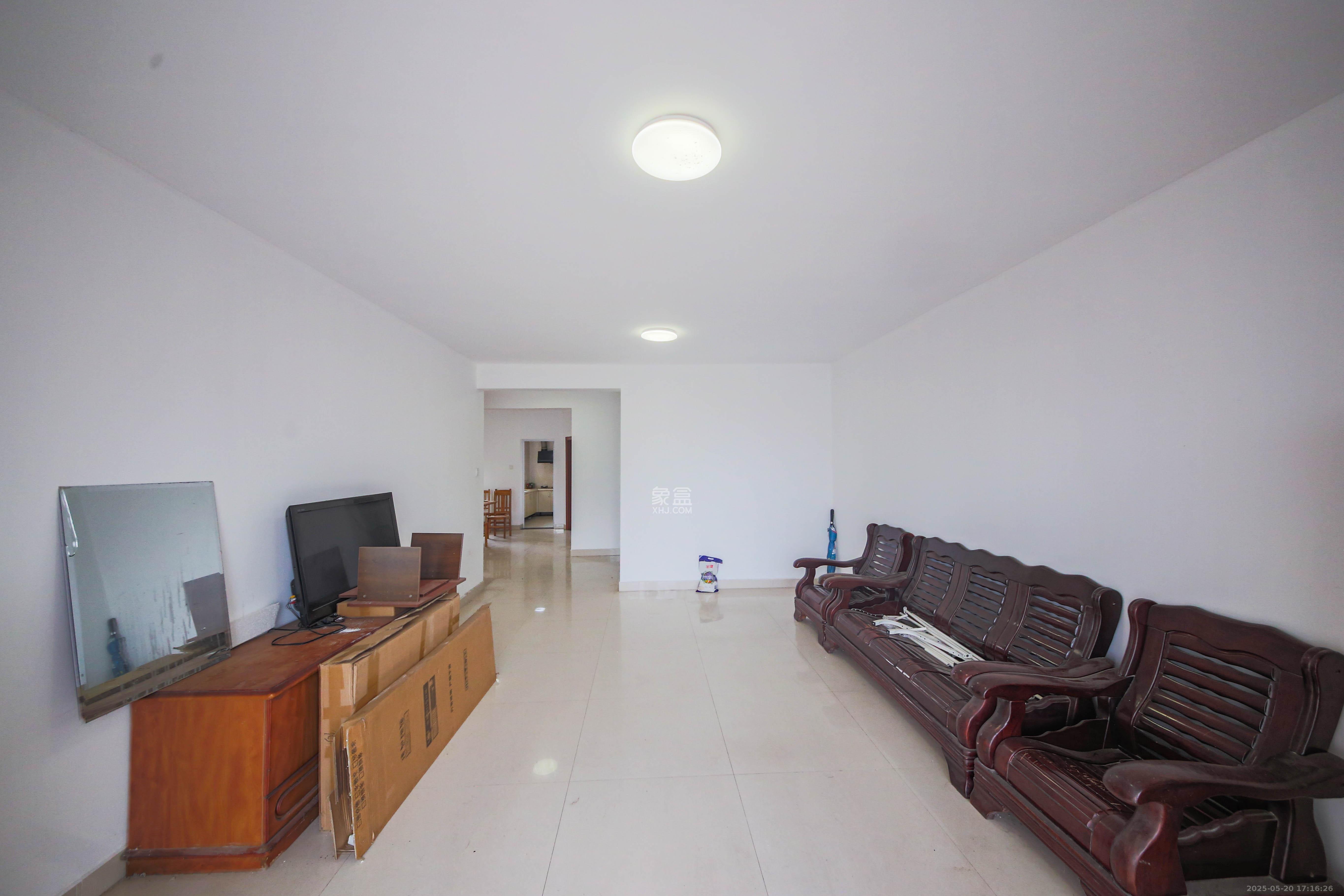 富兴嘉城(富兴汇中央)  4室2厅2卫    126.0万 富兴嘉城(富兴汇中央)  4室2厅2卫    126.0万