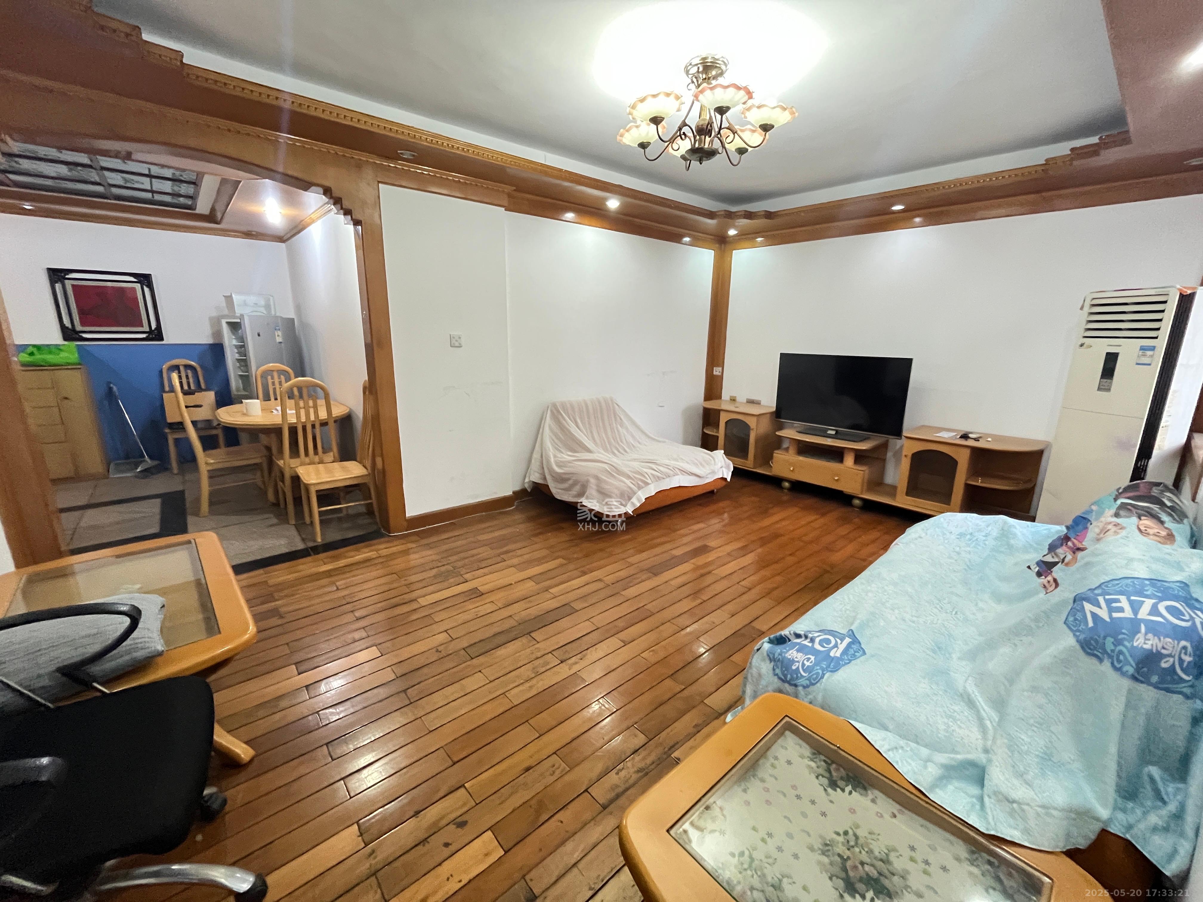 市直属机关宿舍  0室0厅0卫    1800.0元/月 市直属机关宿舍  0室0厅0卫    1800.0元/月室内图1