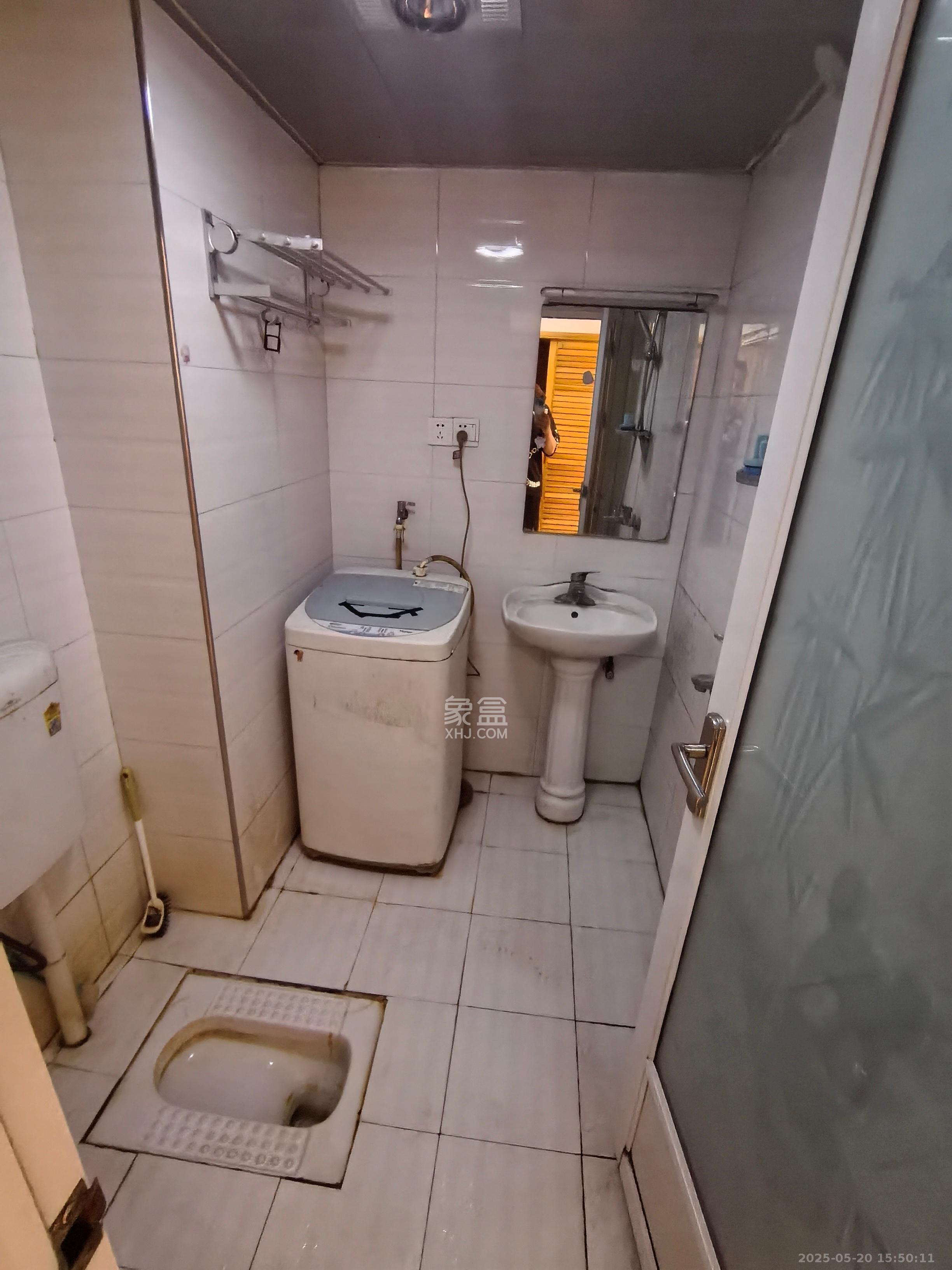 铂宫  1室1厅1卫   1700.00元/月室内图