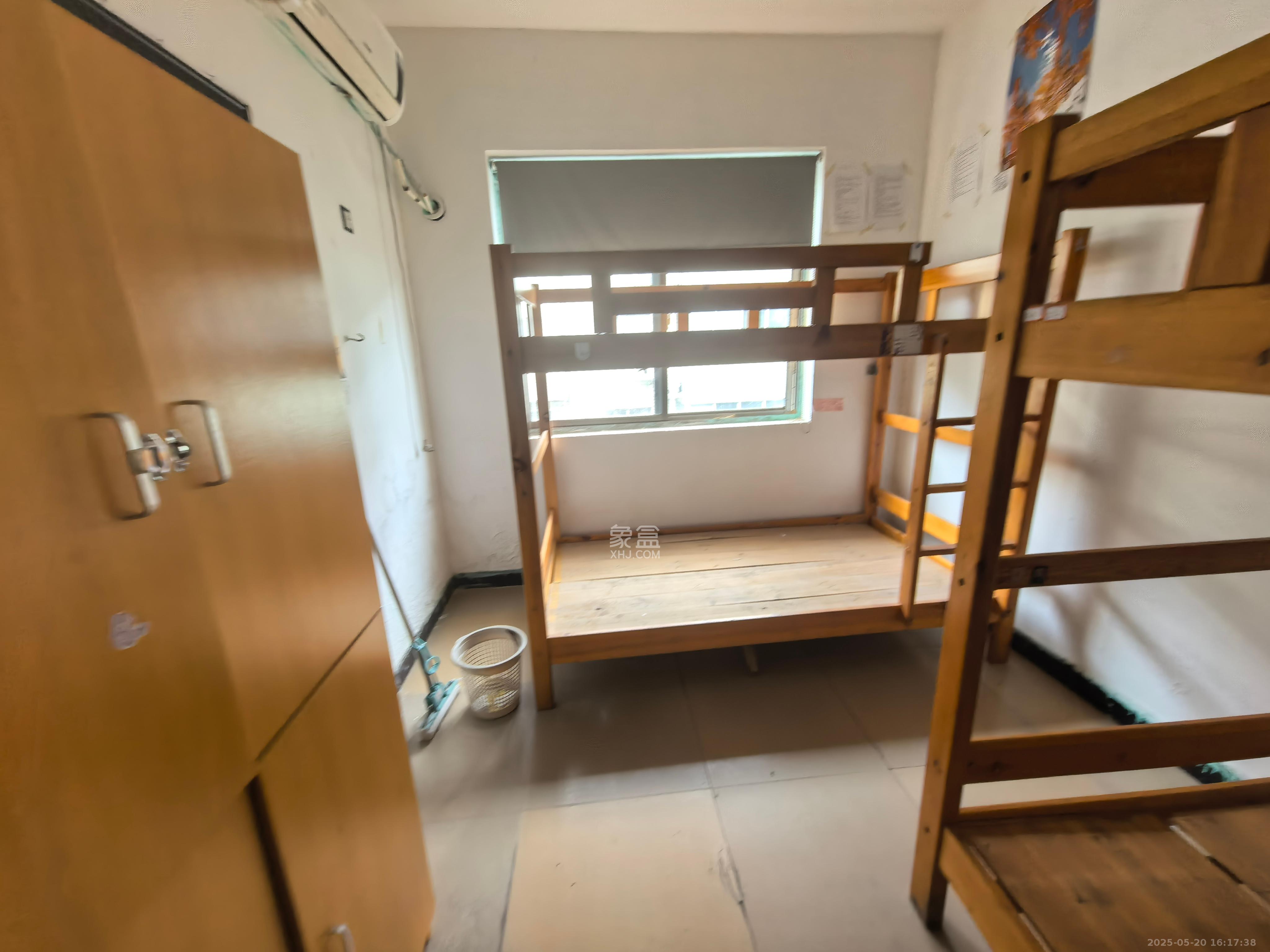 大学城安置小区  3室2厅3卫   1200.00元/月室内图
