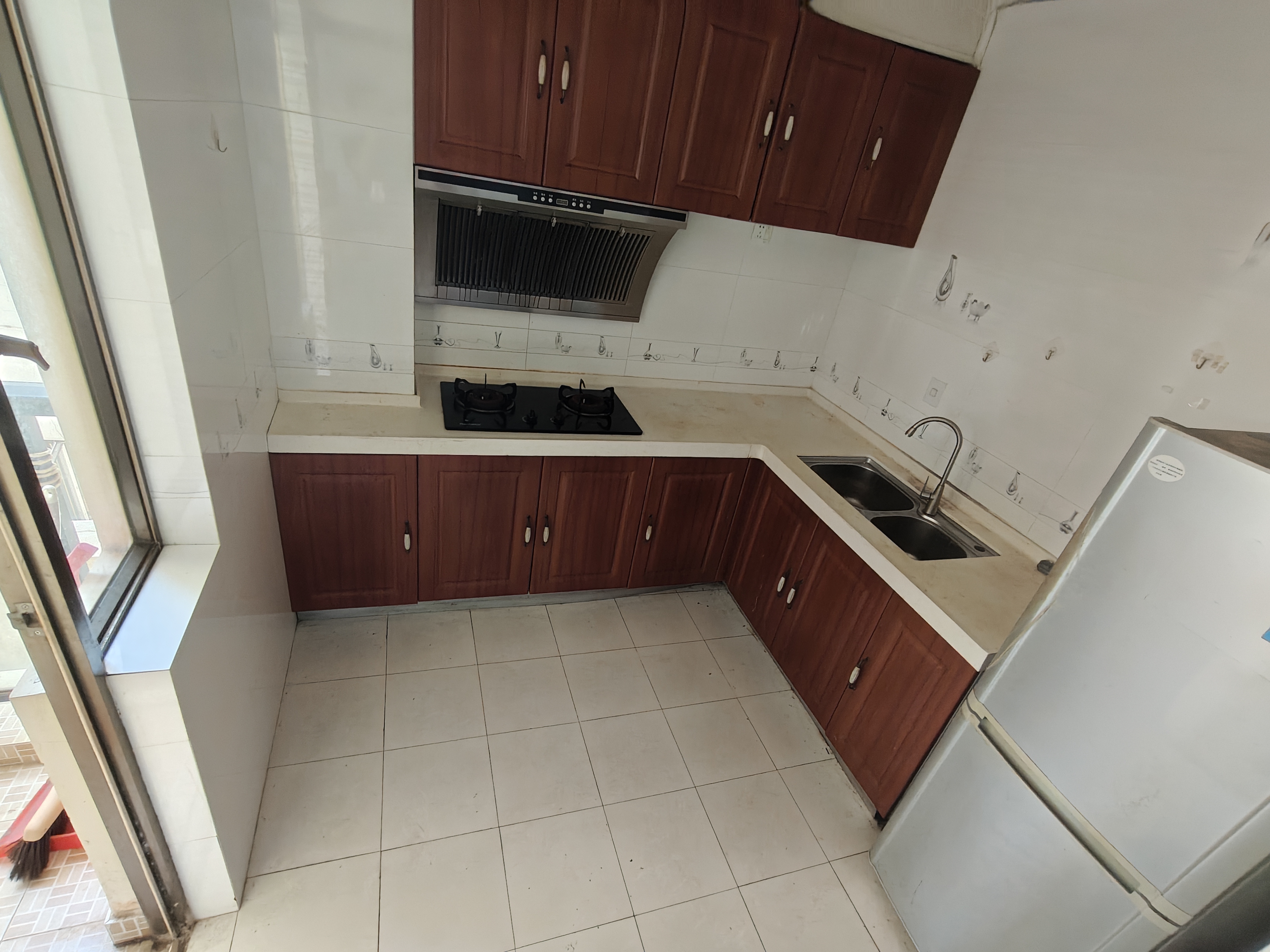 亚洲豪苑南区 3室2厅2卫 145.0万 亚洲豪苑南区 3室2厅2卫 145.0万室内图