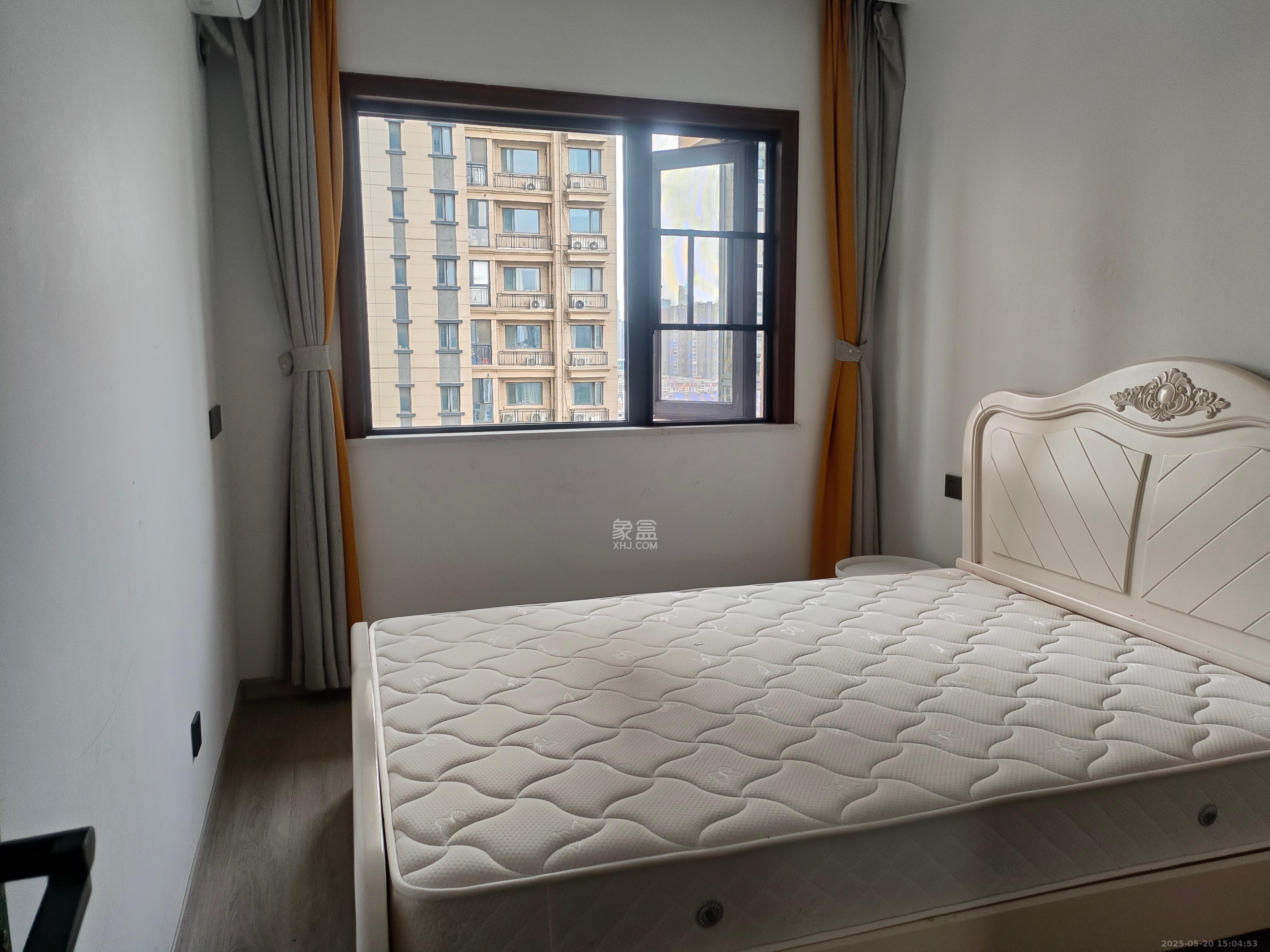 恒大御景半岛锦绣苑  3室2厅2卫    4000.0元/月 恒大御景半岛锦绣苑  3室2厅2卫    4000.0元/月室内图