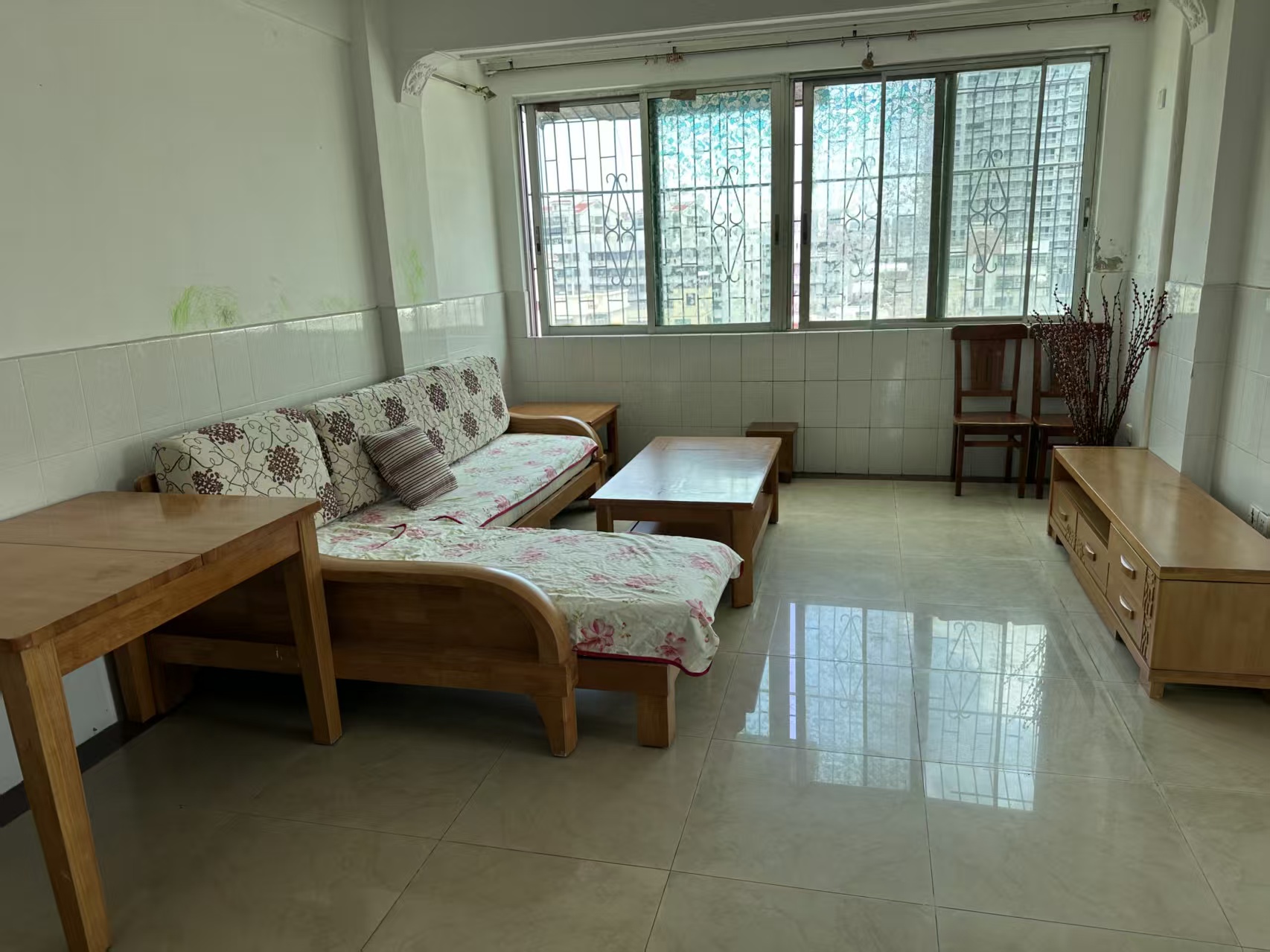 海湾公司宿舍 2室1厅1卫 1400.0元/月 海湾公司宿舍 2室1厅1卫 1400.0元/月室内图