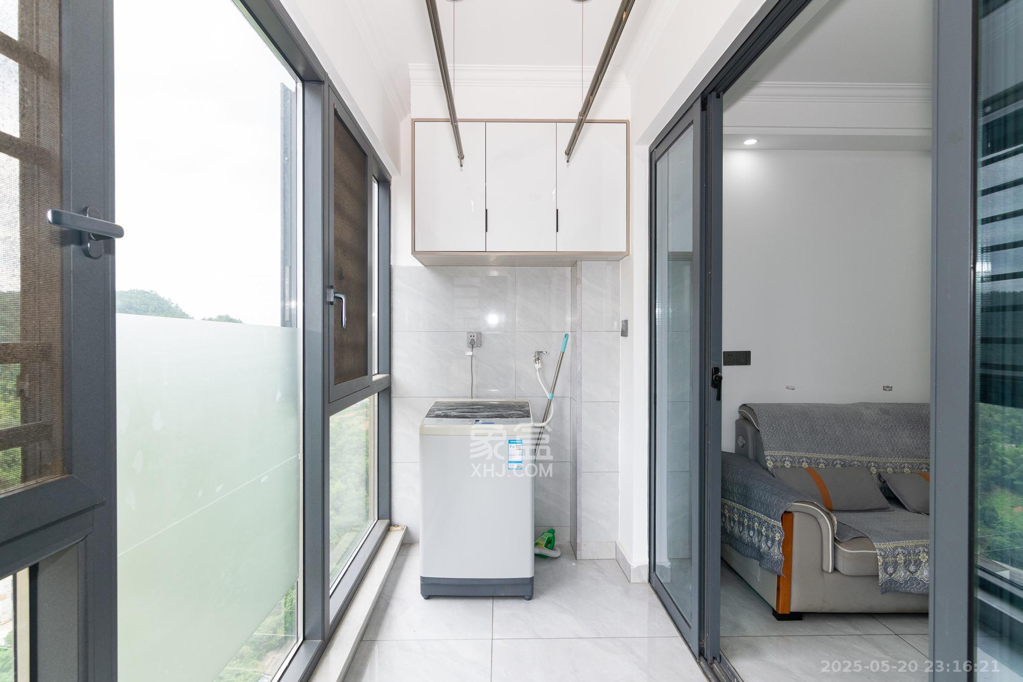 澳海澜庭 3室2厅1卫 69.5万 澳海澜庭 3室2厅1卫 69.5万阳台