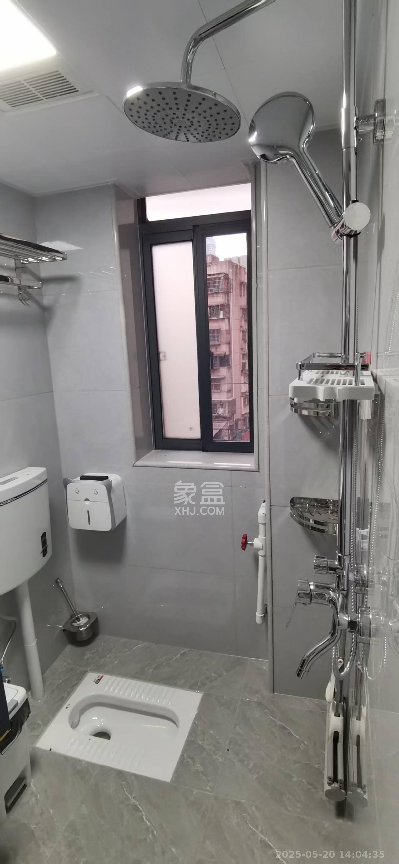 富雅坪社区（红墙巷）  4室2厅1卫   2600.00元/月室内图