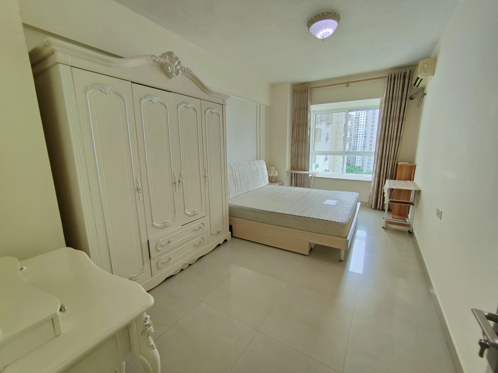 汇泰大厦 2室2厅1卫 3200.0元/月 汇泰大厦 2室2厅1卫 3200.0元/月室内图