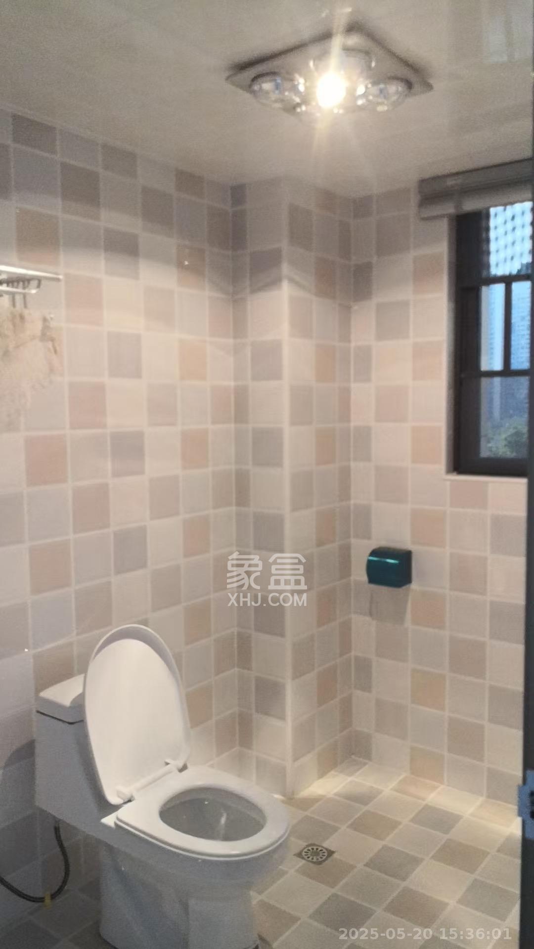 中交中央公园D1区  5室2厅2卫   3400.00元/月室内图