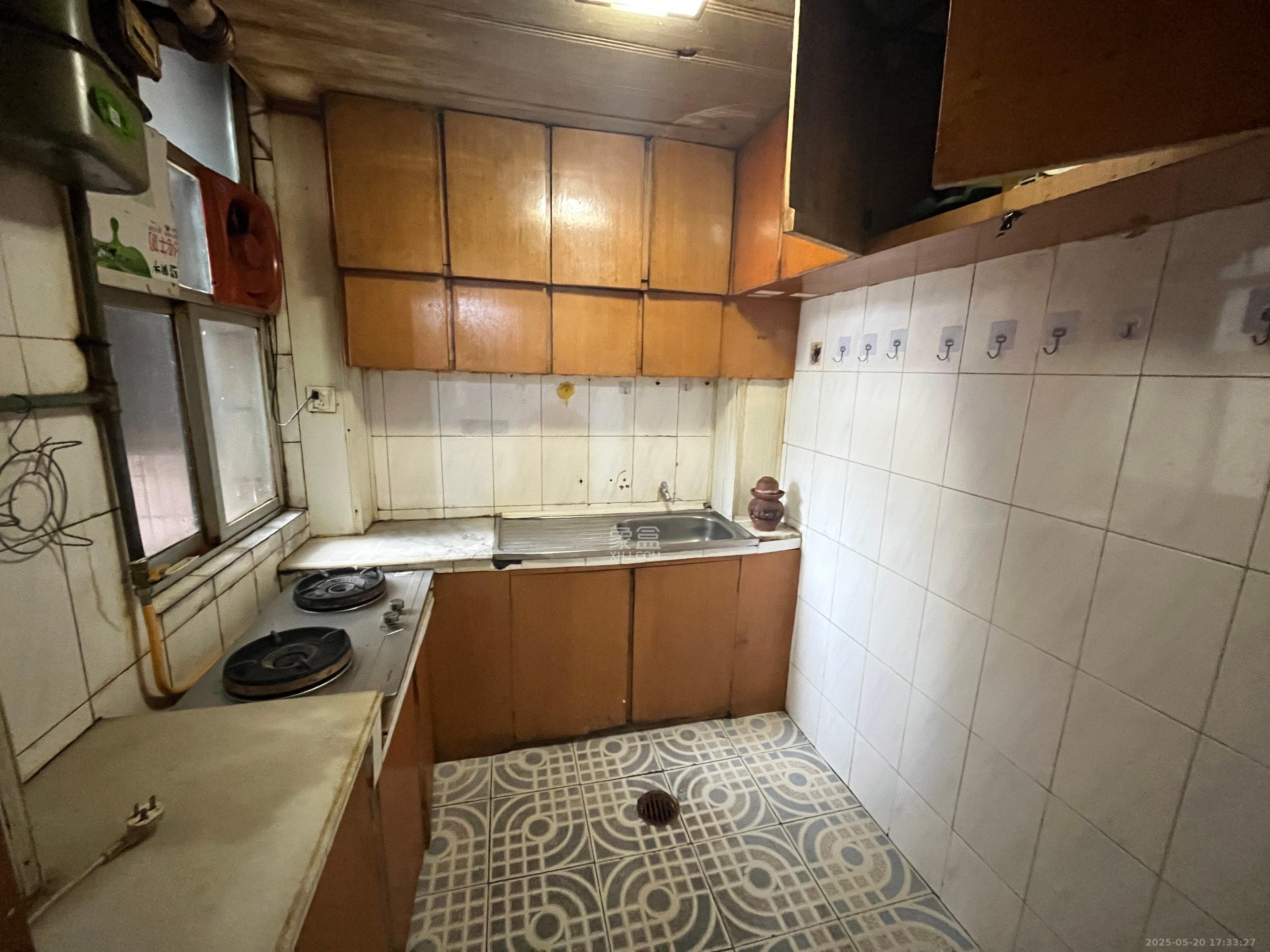 市直属机关宿舍  0室0厅0卫    1800.0元/月 市直属机关宿舍  0室0厅0卫    1800.0元/月室内图