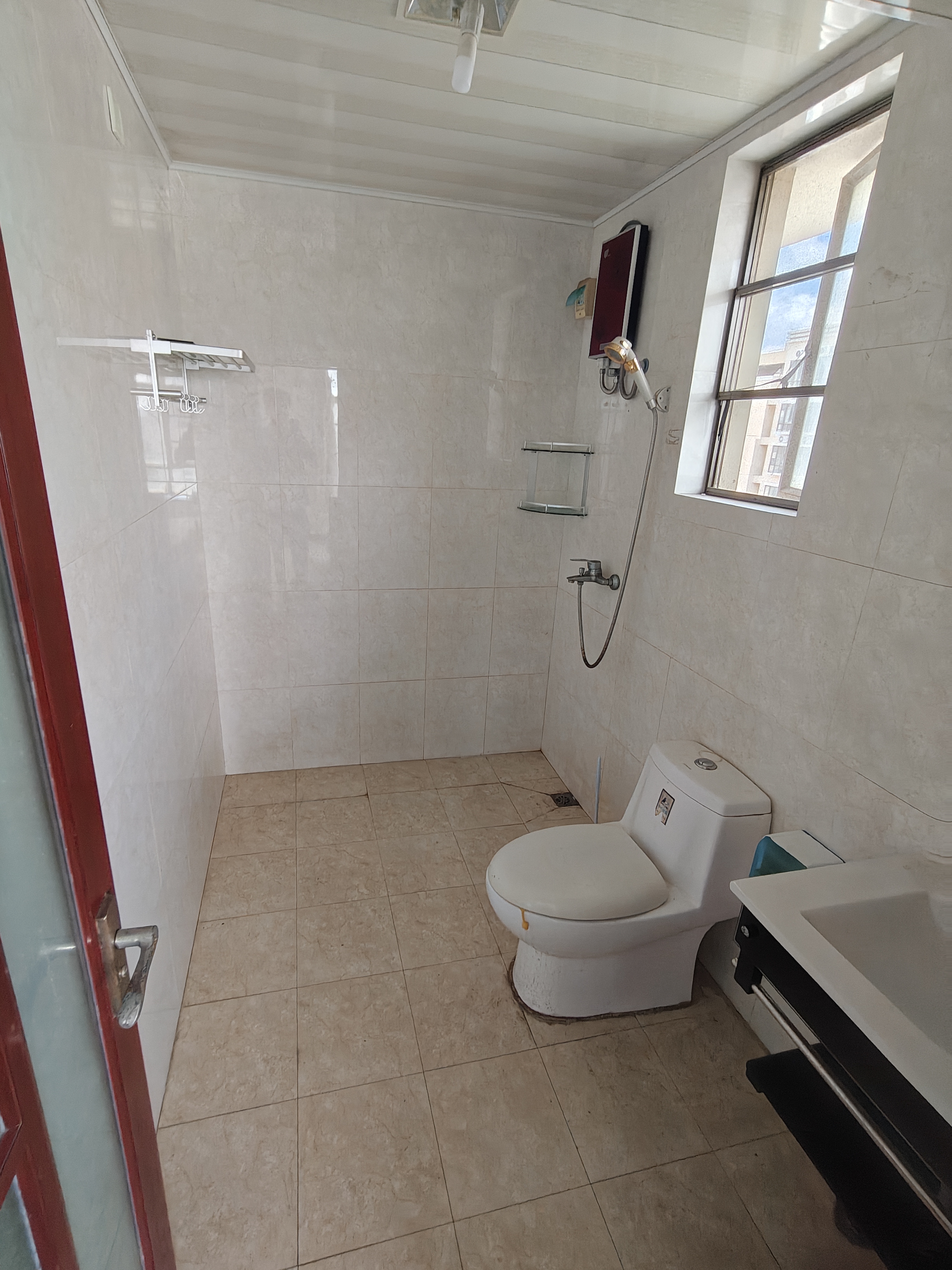 亚洲豪苑南区 3室2厅2卫 145.0万 亚洲豪苑南区 3室2厅2卫 145.0万室内图