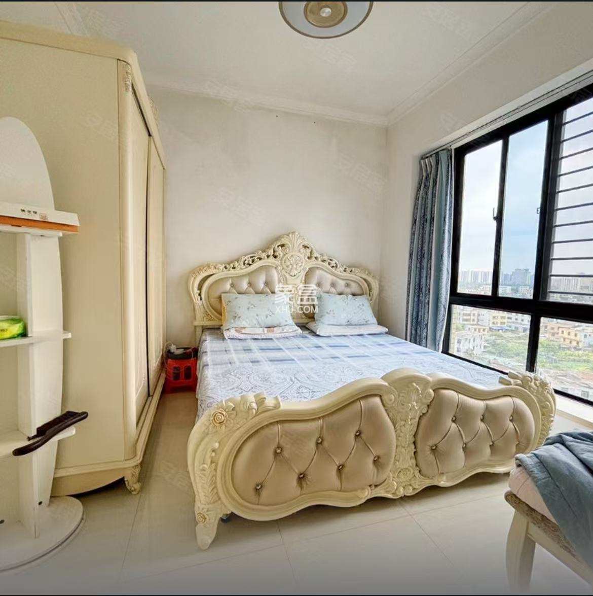 琥珀悠澜  2室2厅1卫    115.0万 琥珀悠澜  2室2厅1卫    115.0万客厅