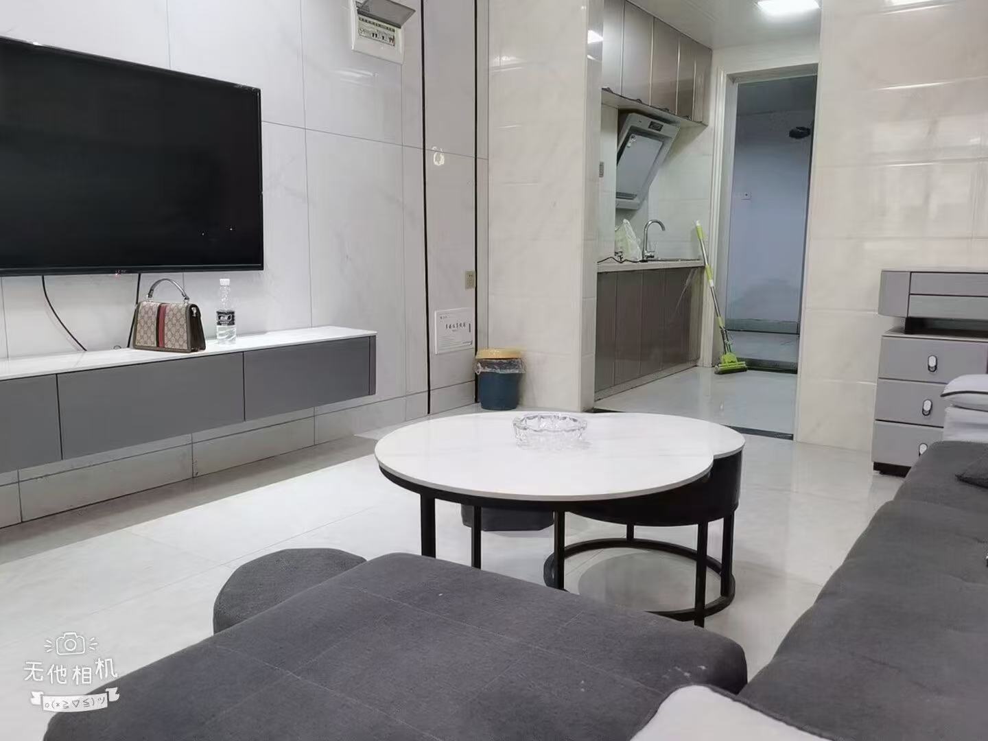 梓山湖公馆 1室1厅1卫 1300.0元/月 梓山湖公馆 1室1厅1卫 1300.0元/月室内图