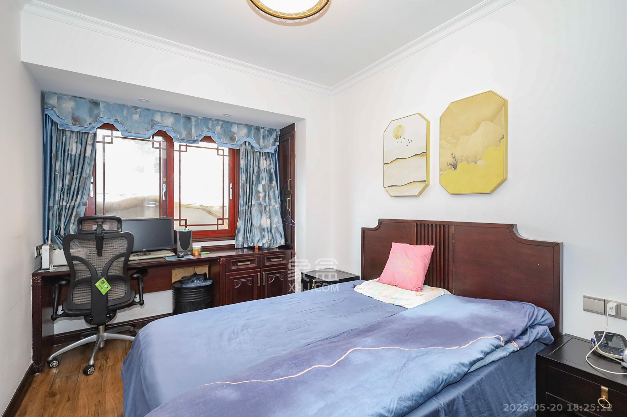 八方小区B区  3室2厅2卫    420.0万 八方小区B区  3室2厅2卫    420.0万卧室