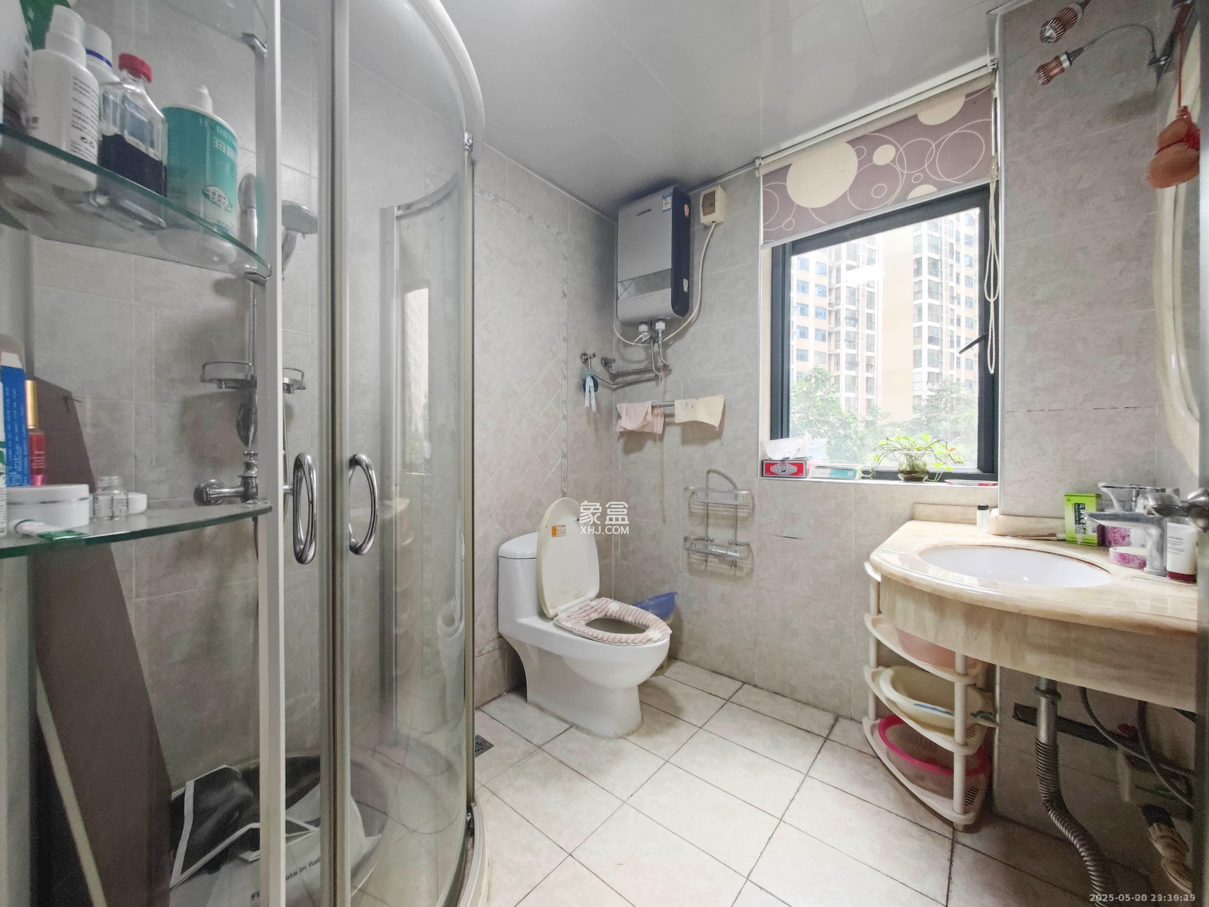 山水熙园 3室2厅2卫 2700.0元/月 山水熙园 3室2厅2卫 2700.0元/月室内图