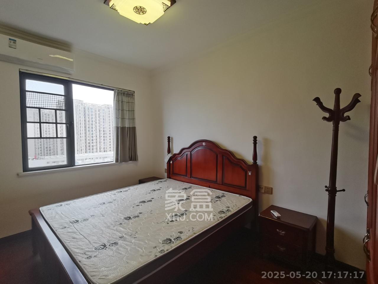 中南红领邦(红星嘉和苑)  2室1厅1卫    1600.0元/月 中南红领邦(红星嘉和苑)  2室1厅1卫    1600.0元/月