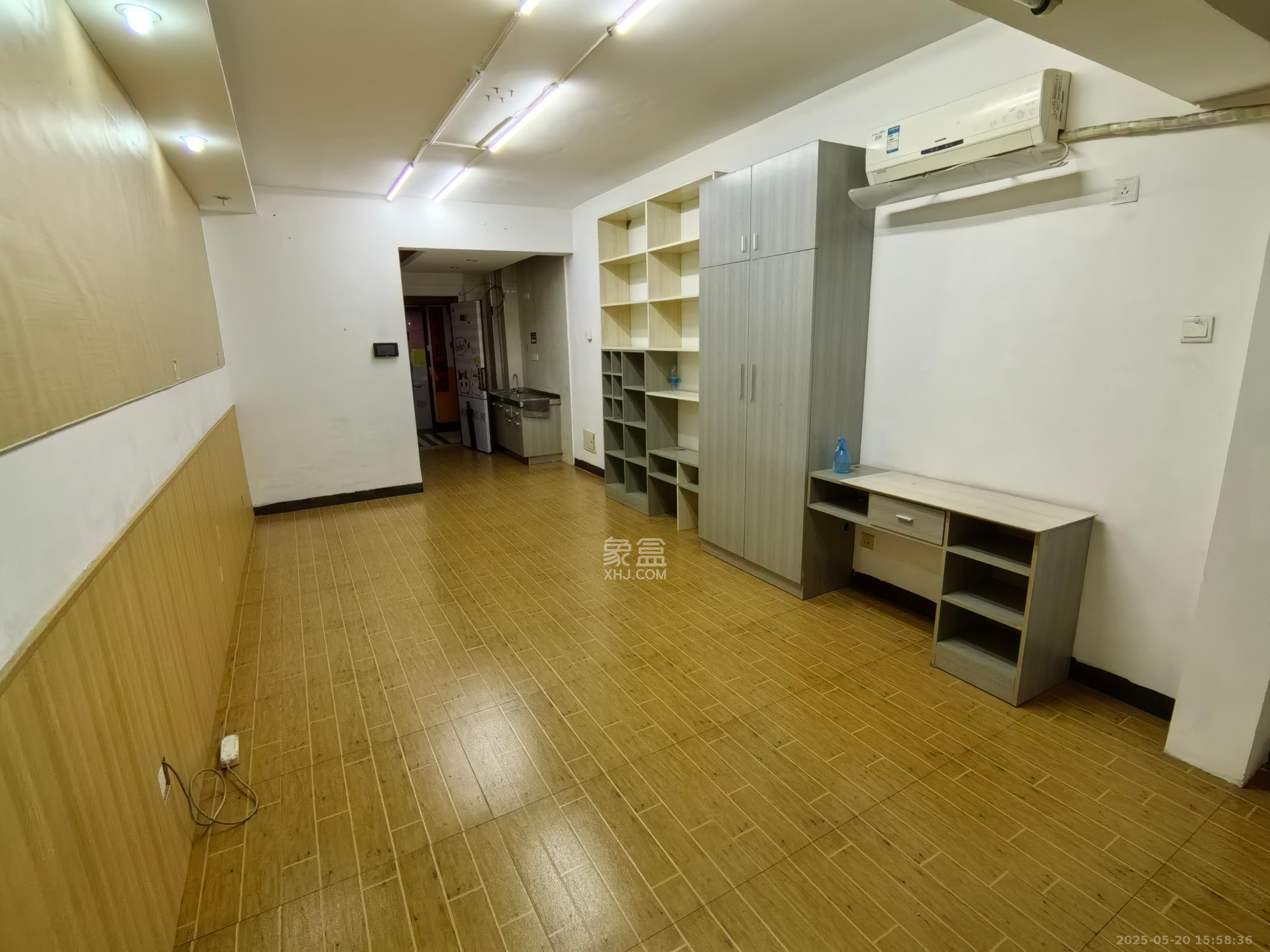 万博汇  1室1厅1卫   1600.00元/月
