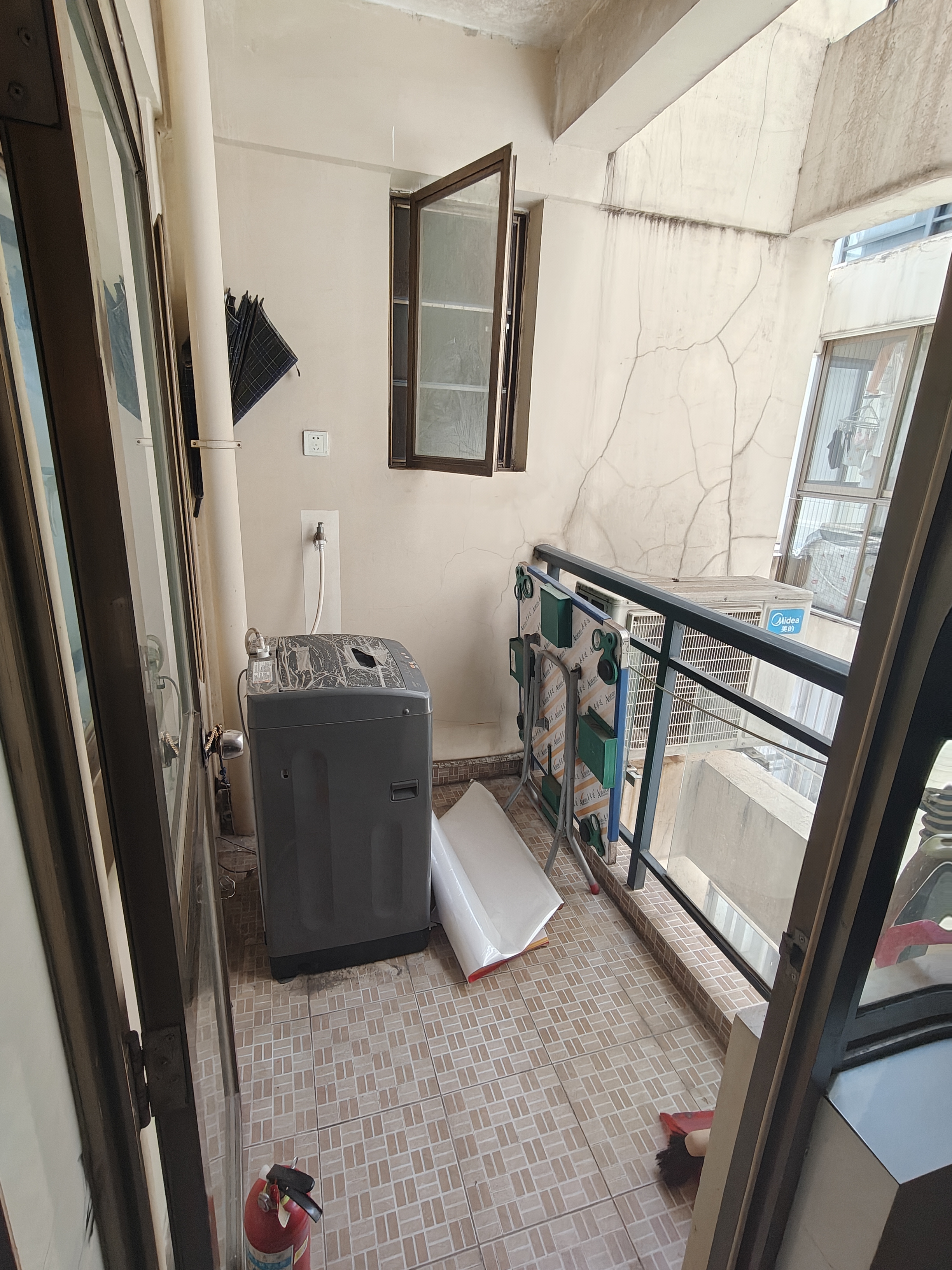 亚洲豪苑南区 3室2厅2卫 145.0万 亚洲豪苑南区 3室2厅2卫 145.0万室内图