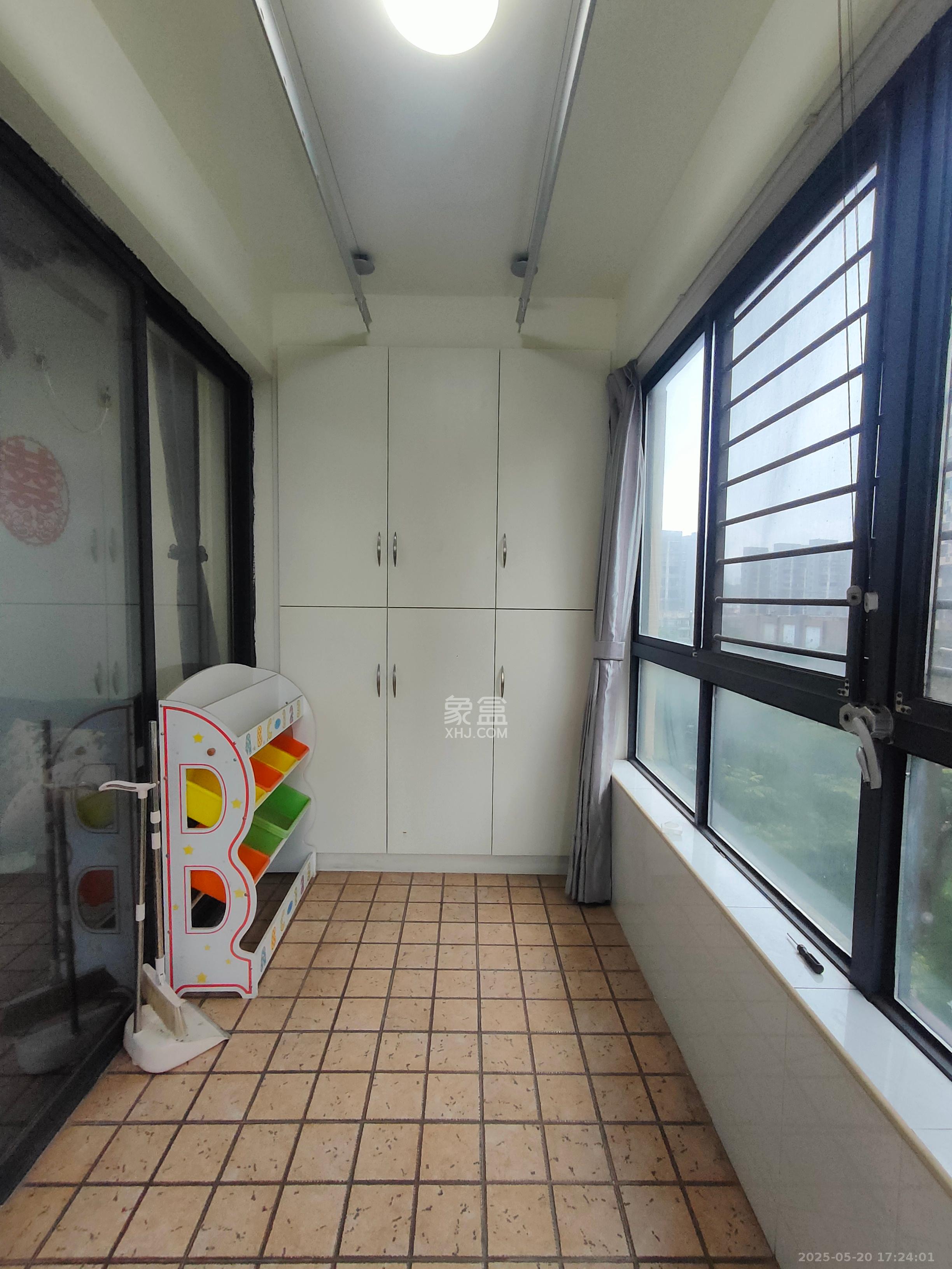 长房时代城  2室2厅1卫   2600.00元/月室内图