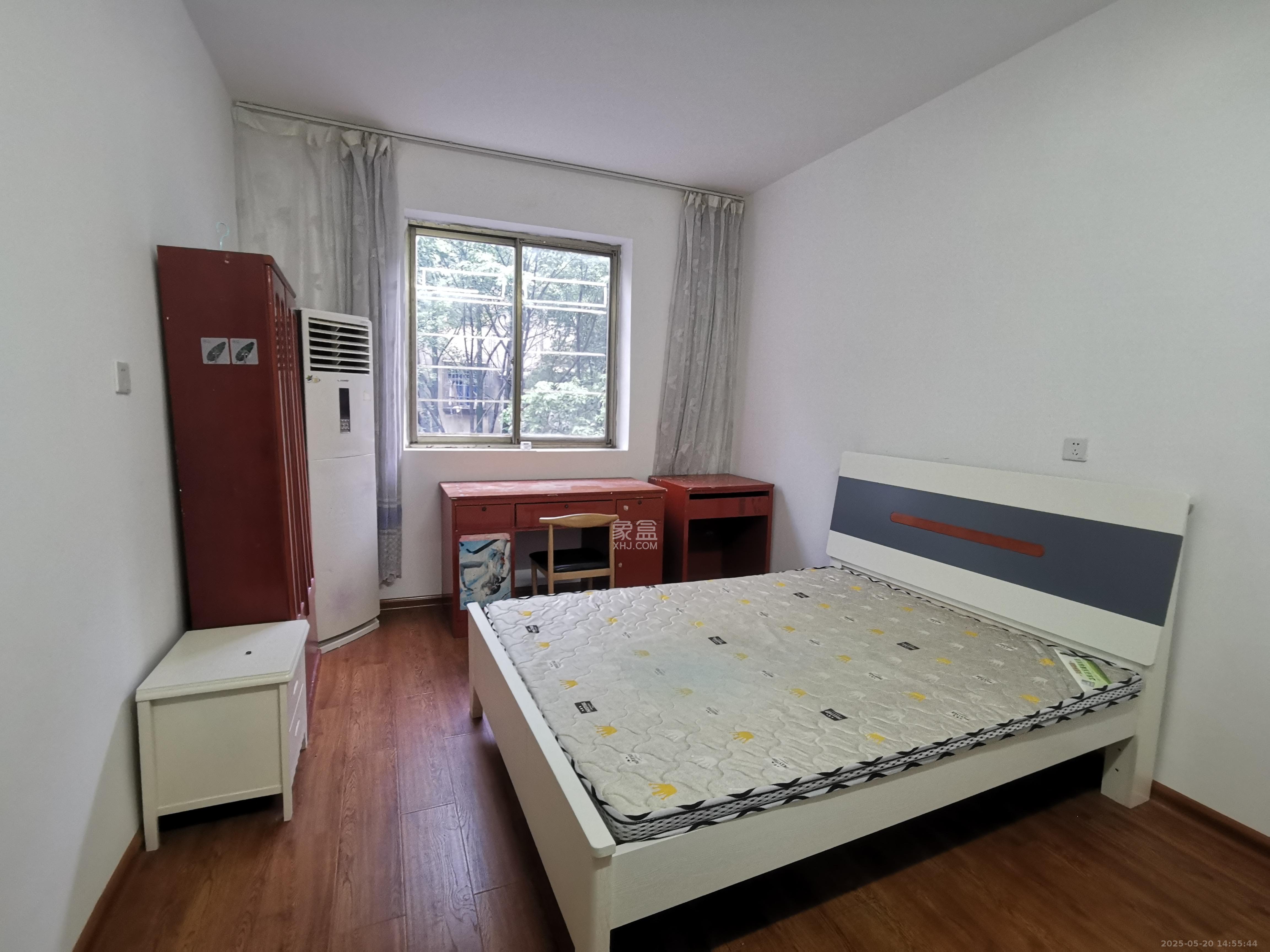 树达学院  3室2厅1卫   1700.00元/月