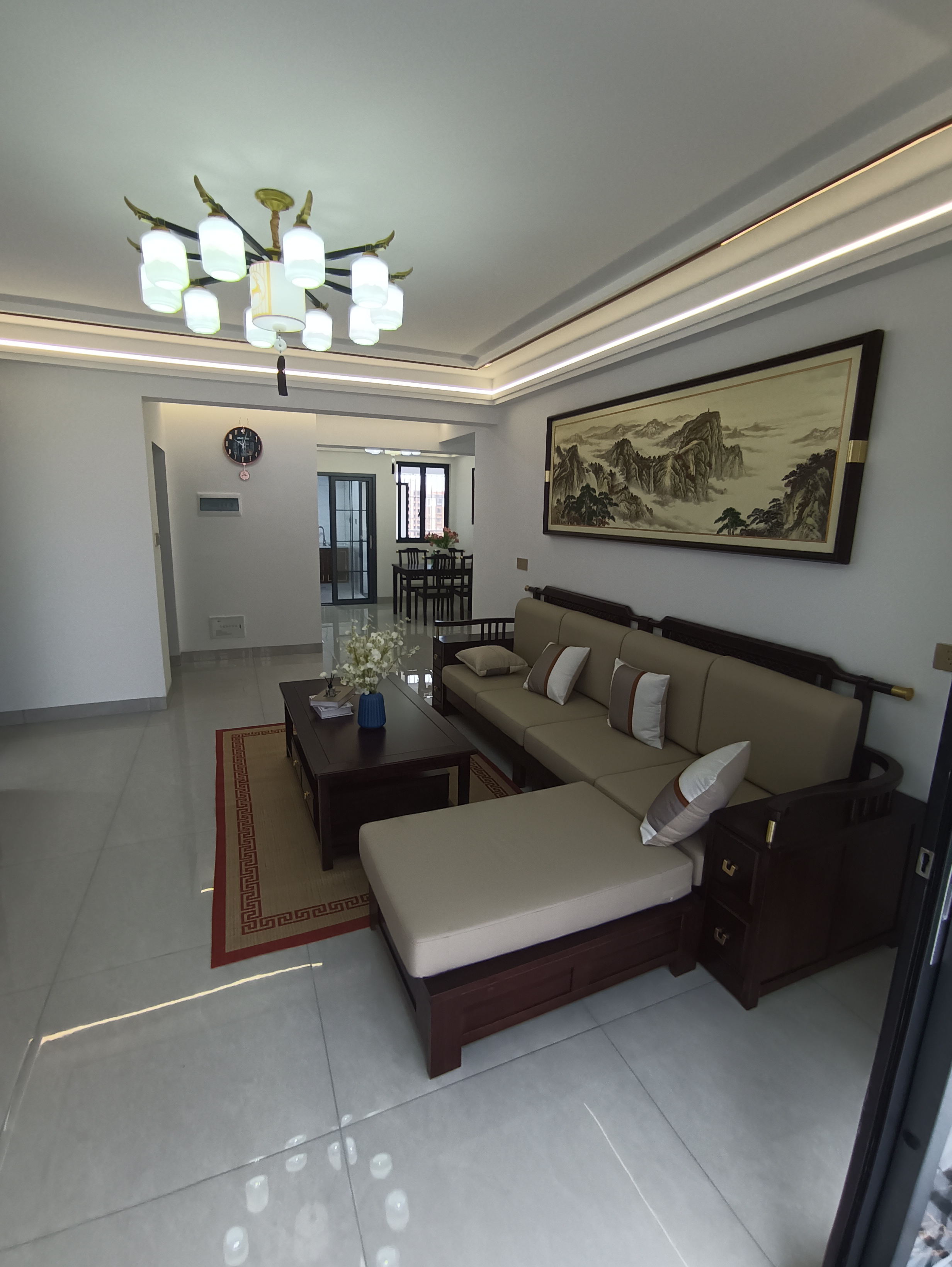 海航城 3室2厅1卫 139.0万 海航城 3室2厅1卫 139.0万客厅