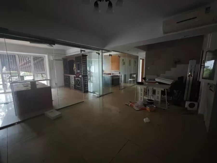 半山花园  5室2厅2卫    546.87万室内图