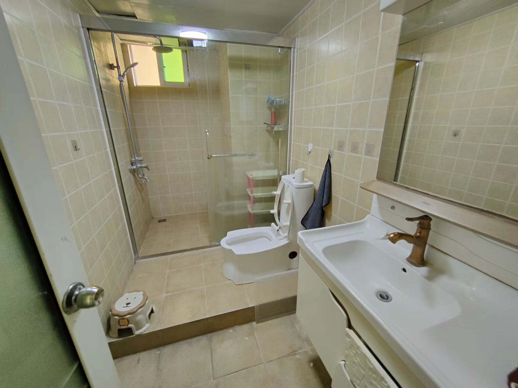 汇泰大厦 2室2厅1卫 3200.0元/月 汇泰大厦 2室2厅1卫 3200.0元/月室内图