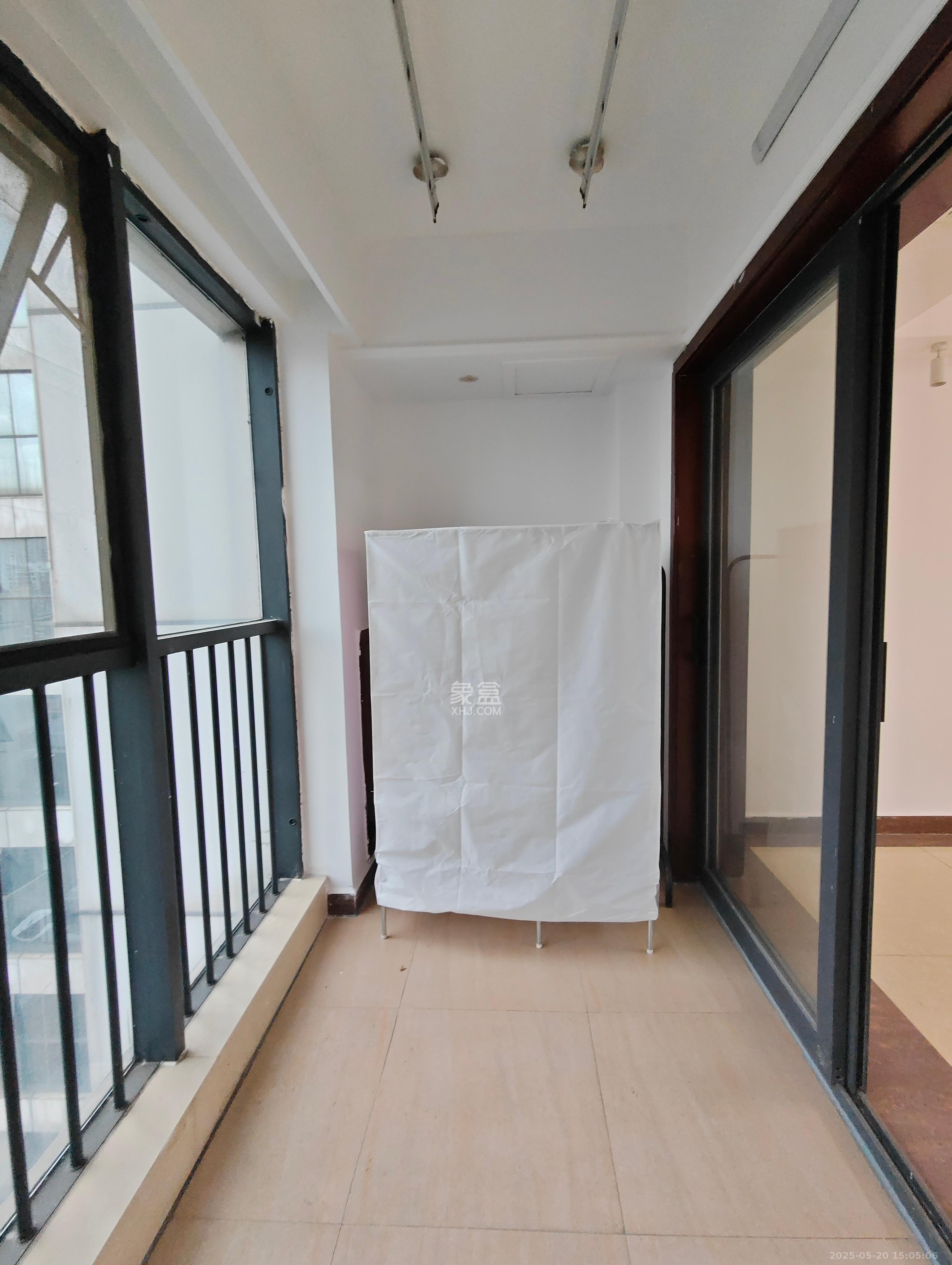 东塘瑞府  1室1厅1卫   1600.00元/月室内图
