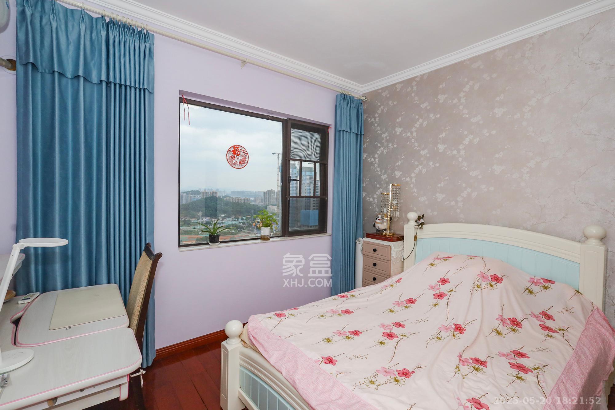 钰龙天下二期(钰龙佳园) 3室2厅2卫 278.0万 钰龙天下二期(钰龙佳园) 3室2厅2卫 278.0万卧室