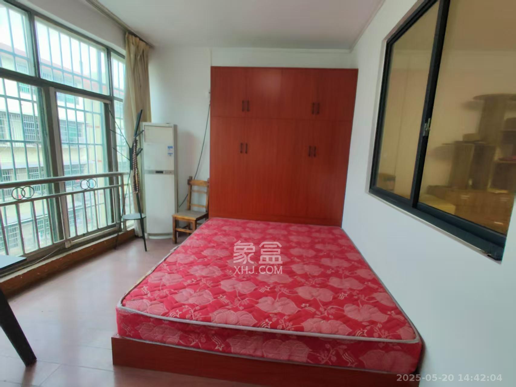 青青家园 2室1厅1卫 1800.0元/月 青青家园 2室1厅1卫 1800.0元/月室内图