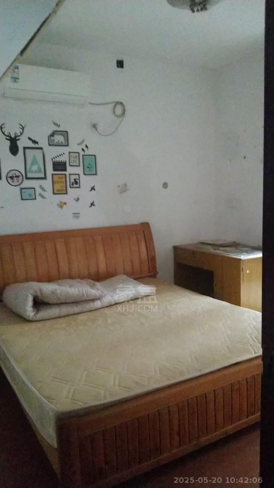 电子局单位房大坪路88号 2室2厅1卫 700.0元/月 电子局单位房大坪路88号 2室2厅1卫 700.0元/月室内图