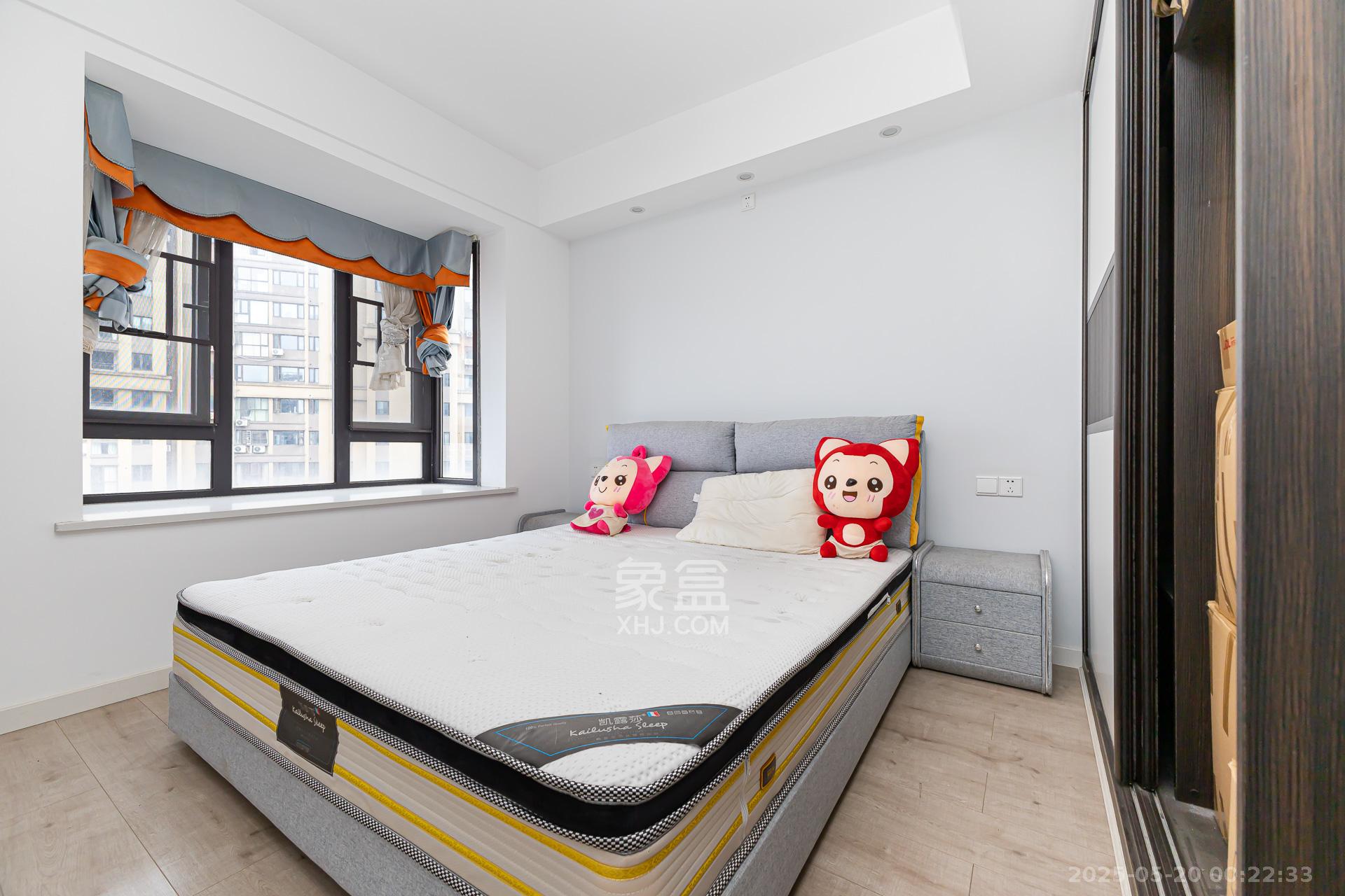 勤诚达境界城 3室2厅2卫 99.0万 勤诚达境界城 3室2厅2卫 99.0万卧室