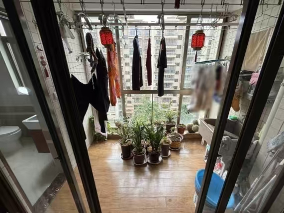 世代雅居  3室4厅3卫   170.00万室内图
