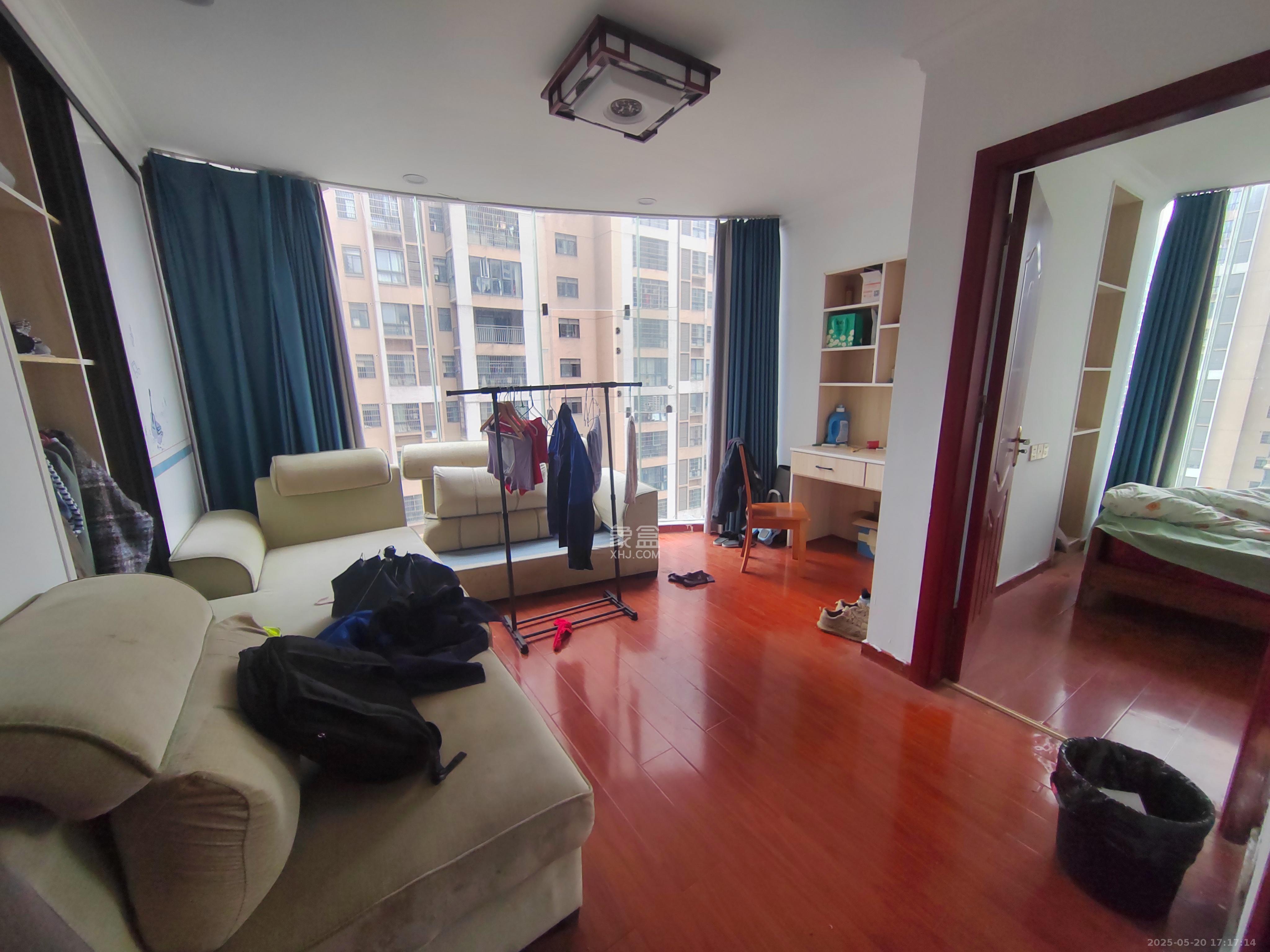 翰林居 9室3厅4卫 4800.0元/月 翰林居 9室3厅4卫 4800.0元/月室内图