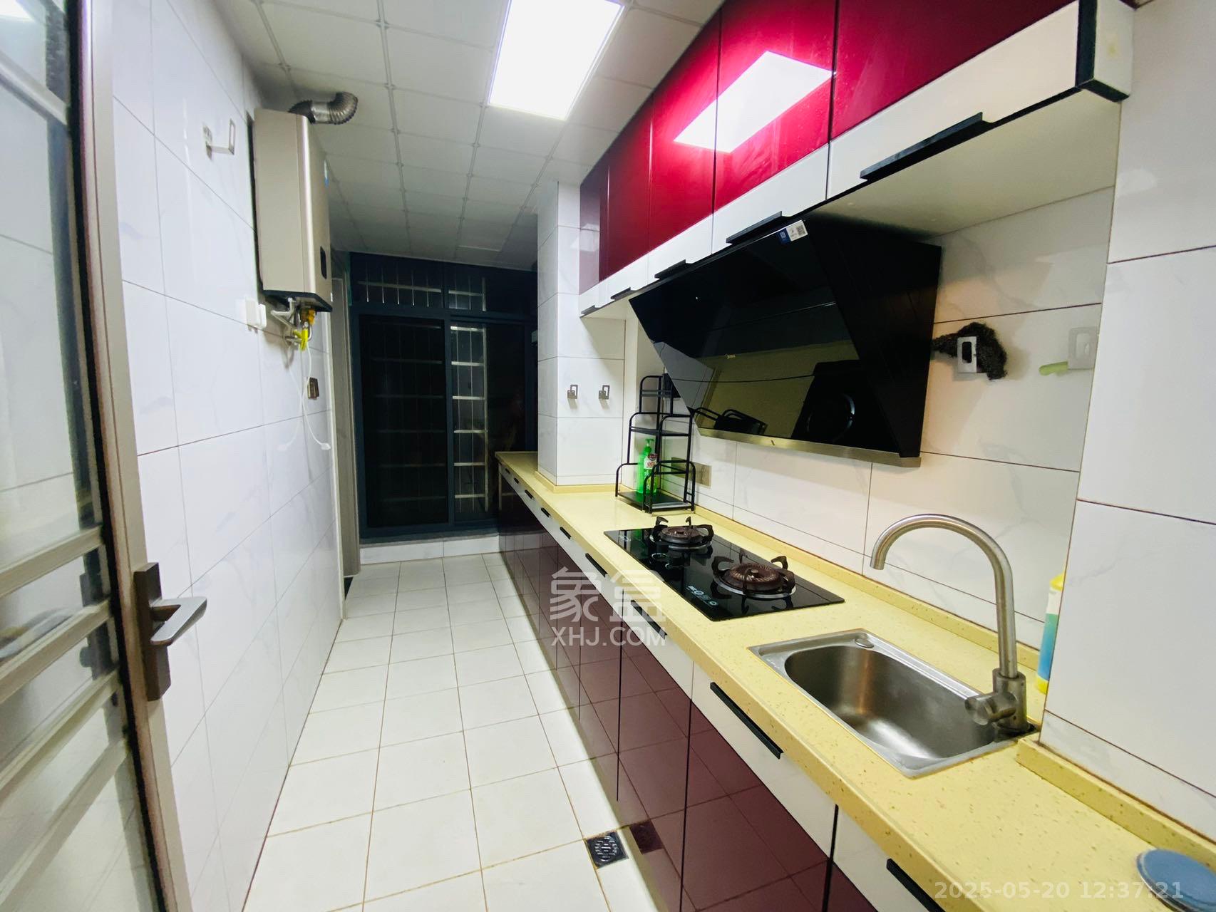 汇景豪庭  1室0厅0卫    3200.0元/月 汇景豪庭  1室0厅0卫    3200.0元/月室内图