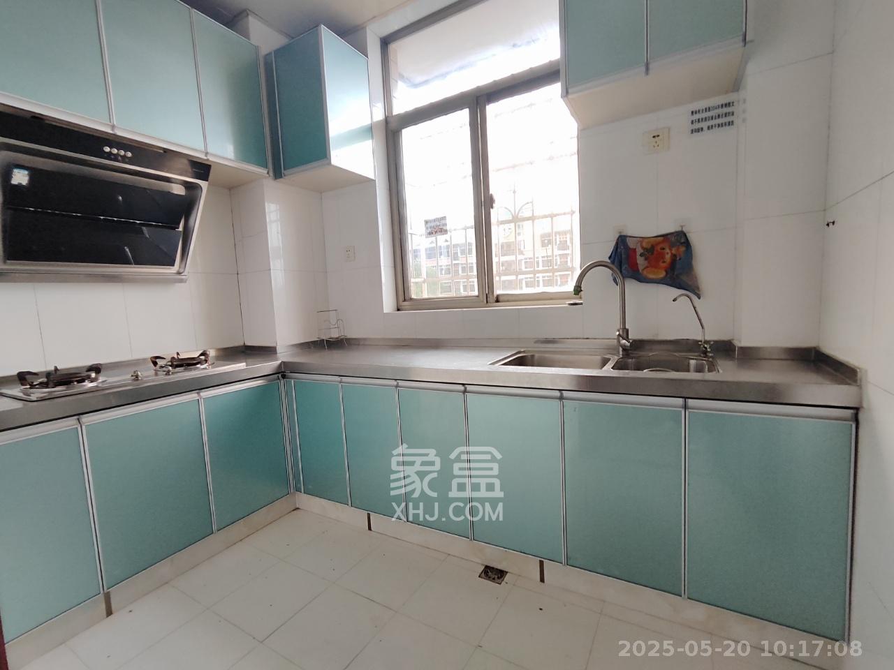 向阳湖安置小区 2室2厅1卫 3200.0元/月 向阳湖安置小区 2室2厅1卫 3200.0元/月室内图