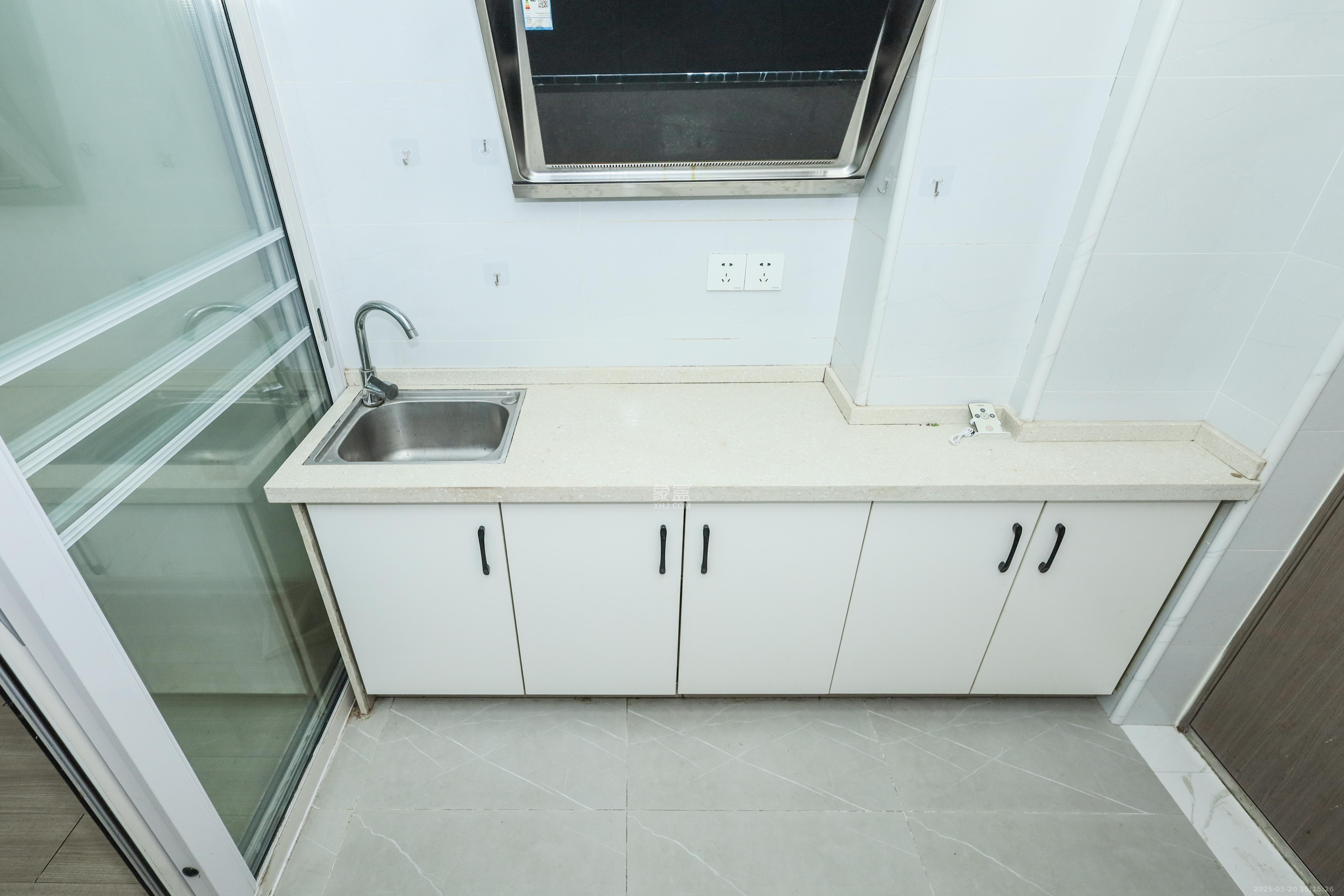 好莱城(弘德西街) 1室1厅1卫 1300.00元/月 好莱城(弘德西街) 1室1厅1卫 1300.00元/月室内图