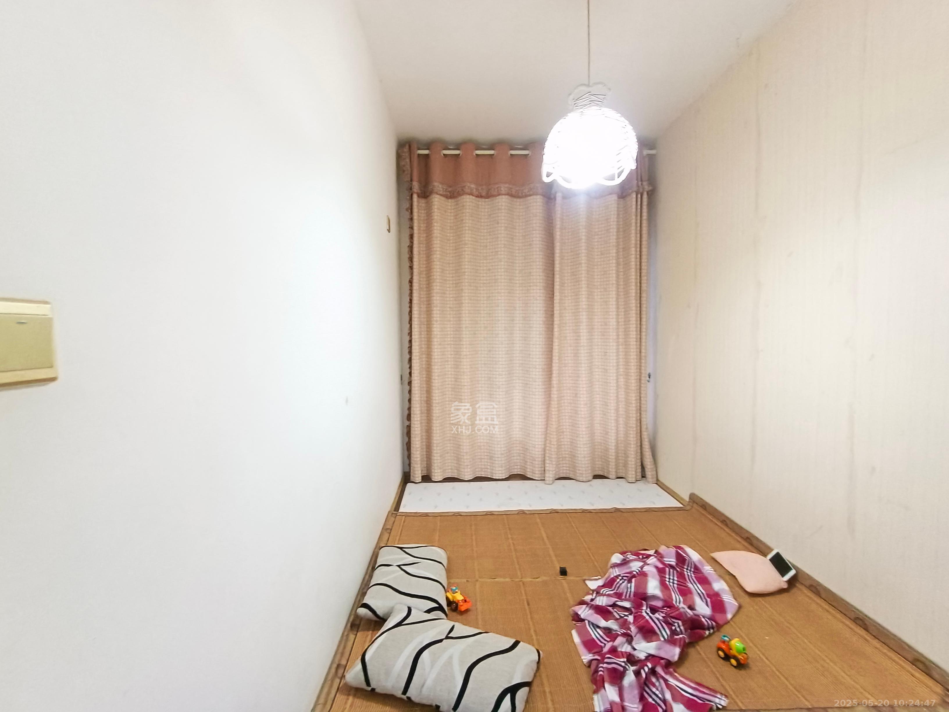 长房时代城  3室2厅1卫   2700.00元/月室内图