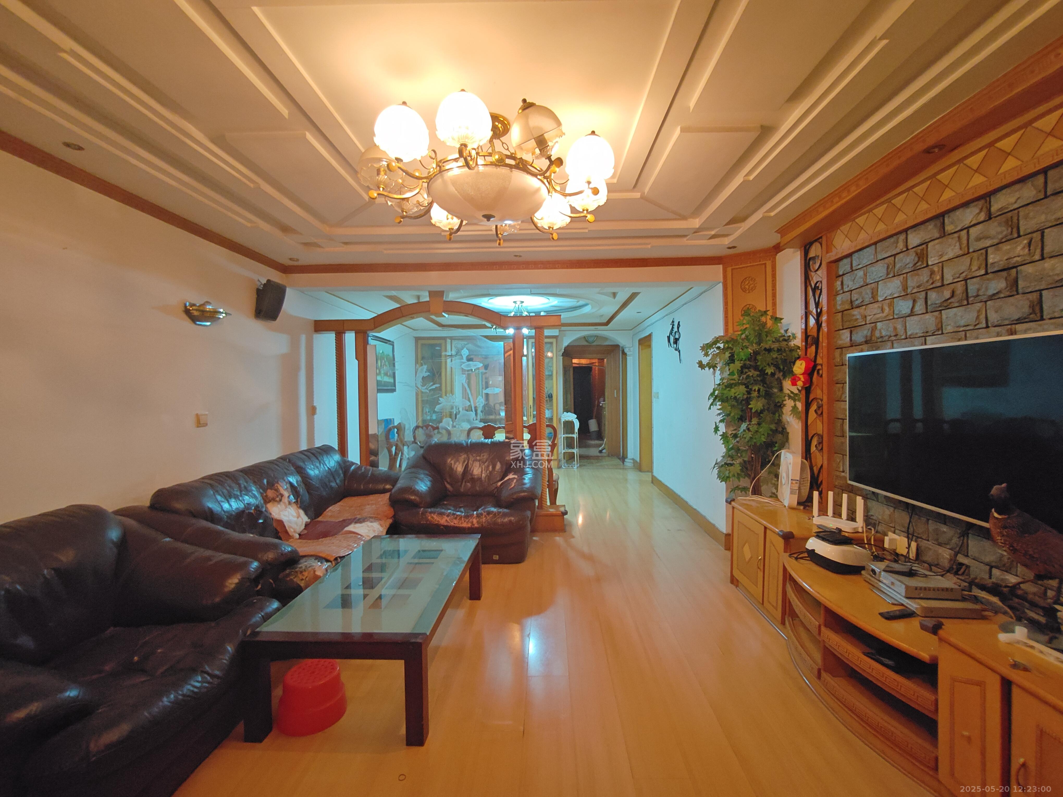 崇文里、崇圣里散盘 3室2厅1卫 2500.0元/月 崇文里、崇圣里散盘 3室2厅1卫 2500.0元/月室内图