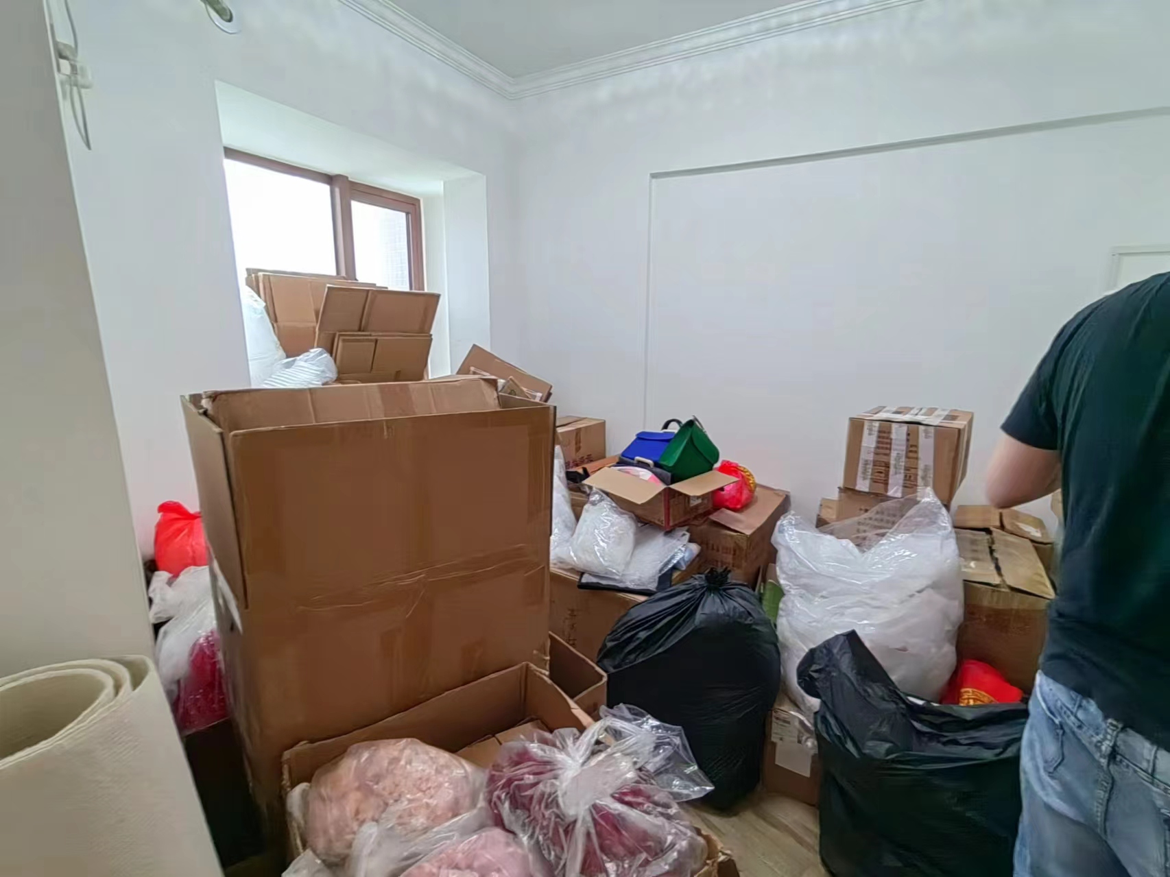 金龙城市广场二期  2室2厅1卫    4000.0元/月 金龙城市广场二期  2室2厅1卫    4000.0元/月室内图