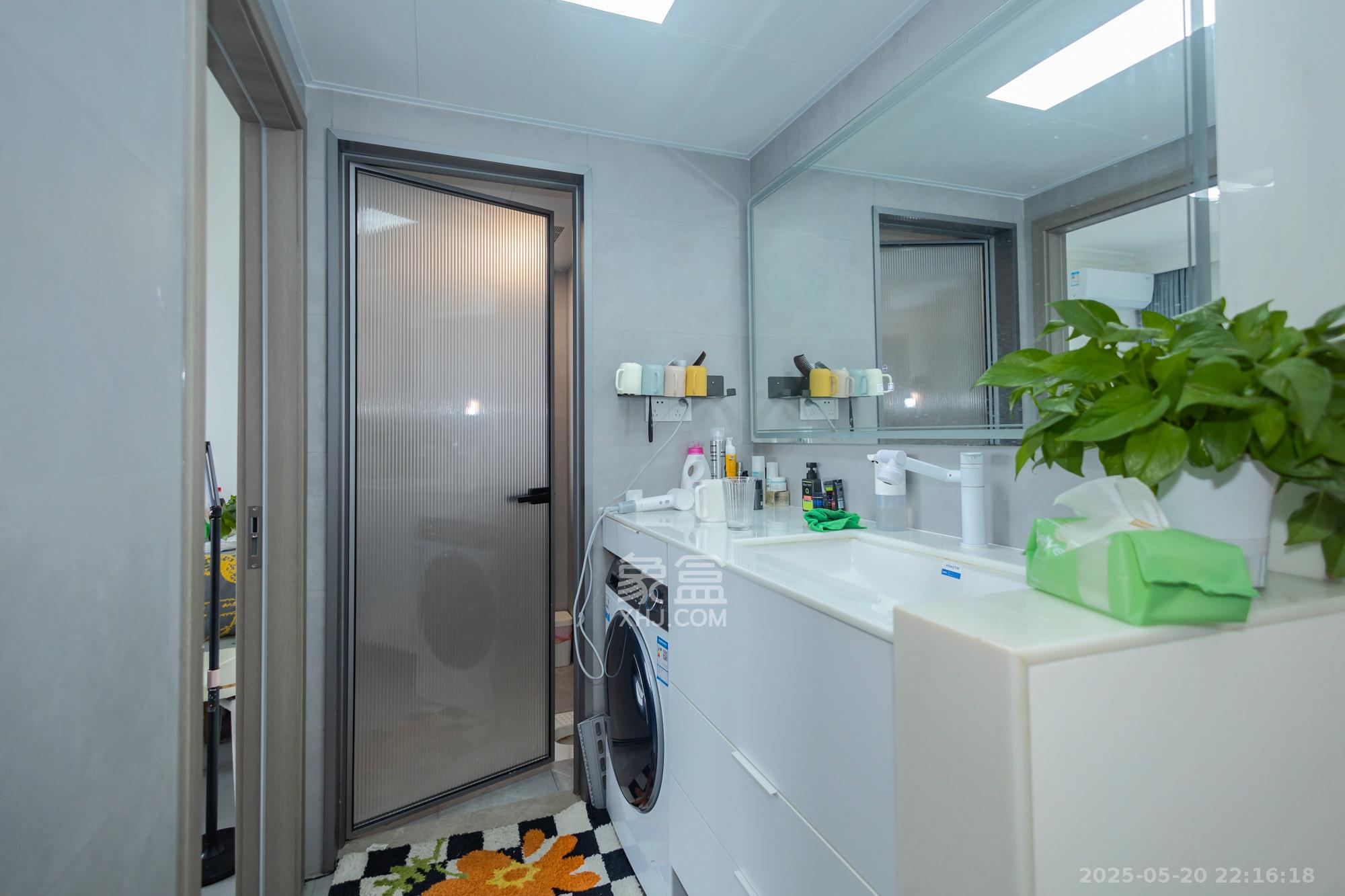 新长海广场 3室1厅1卫 75.0万 新长海广场 3室1厅1卫 75.0万卫生间