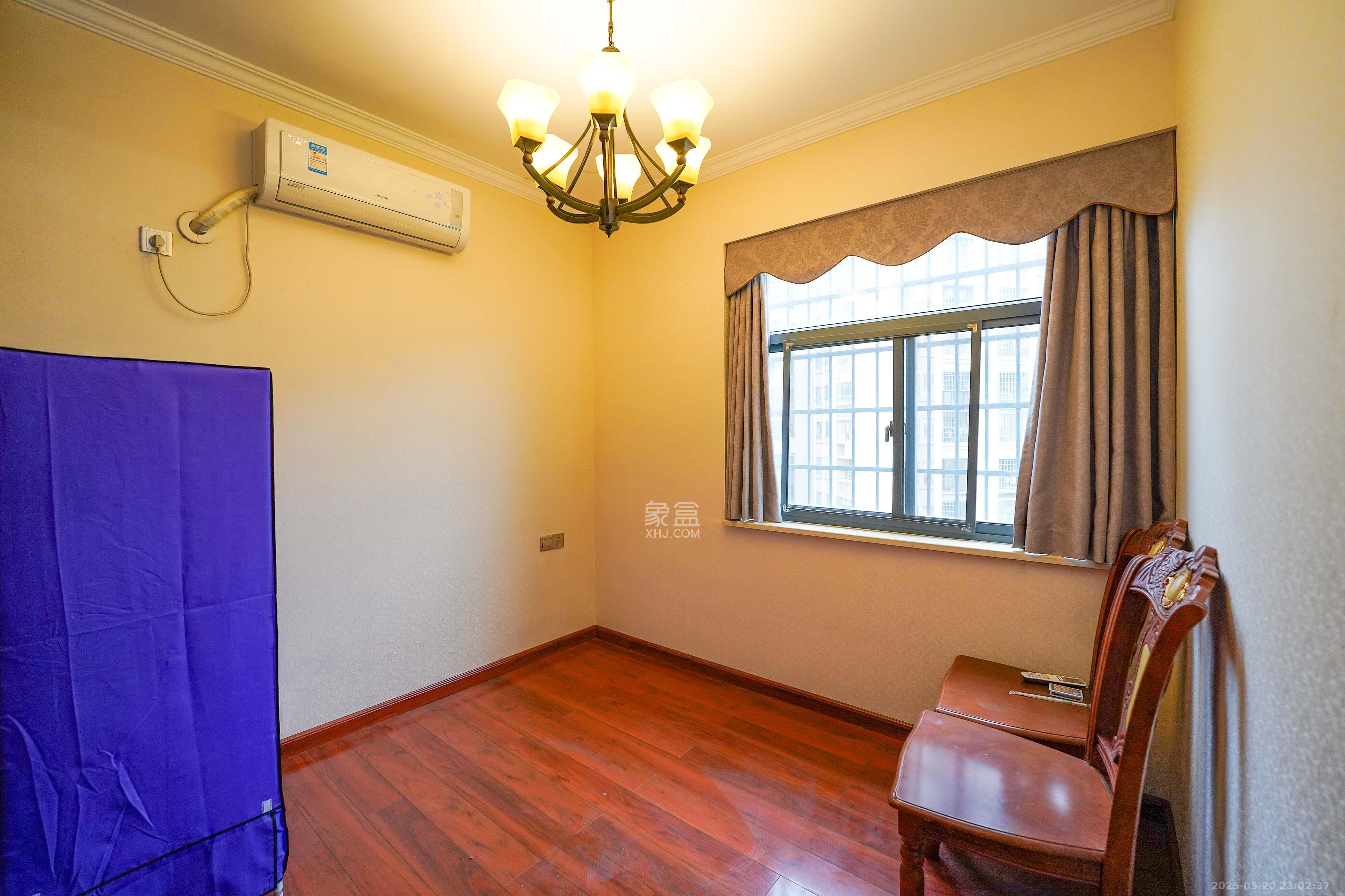 五矿紫湖香醍 4室2厅2卫 124.0万 五矿紫湖香醍 4室2厅2卫 124.0万卧室