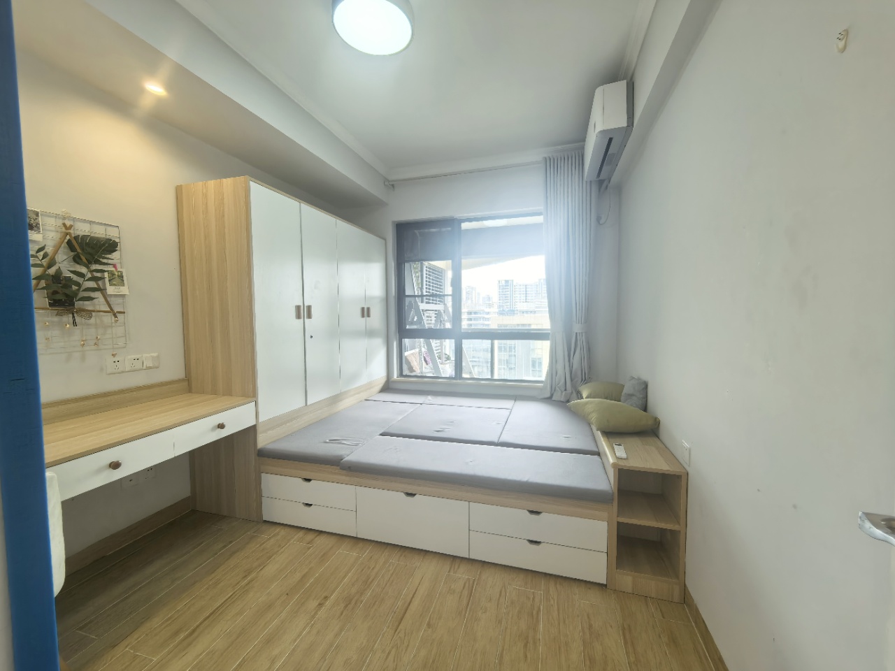 大华锦绣海岸二期 3室2厅2卫 3500.0元/月 大华锦绣海岸二期 3室2厅2卫 3500.0元/月室内图