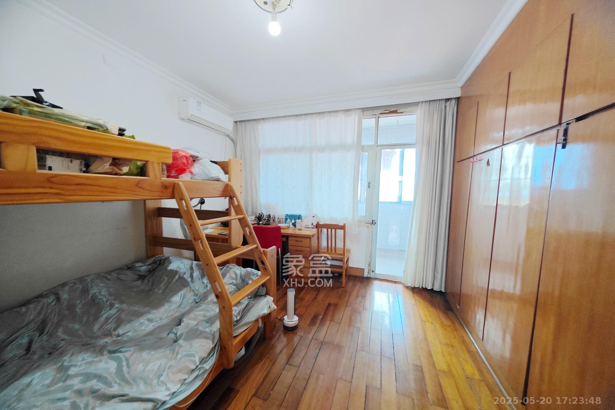 左家塘散盘(营山巷、曾家湾巷、妹子山巷) 2室2厅1卫 39.0万 左家塘散盘(营山巷、曾家湾巷、妹子山巷) 2室2厅1卫 39.0万卧室