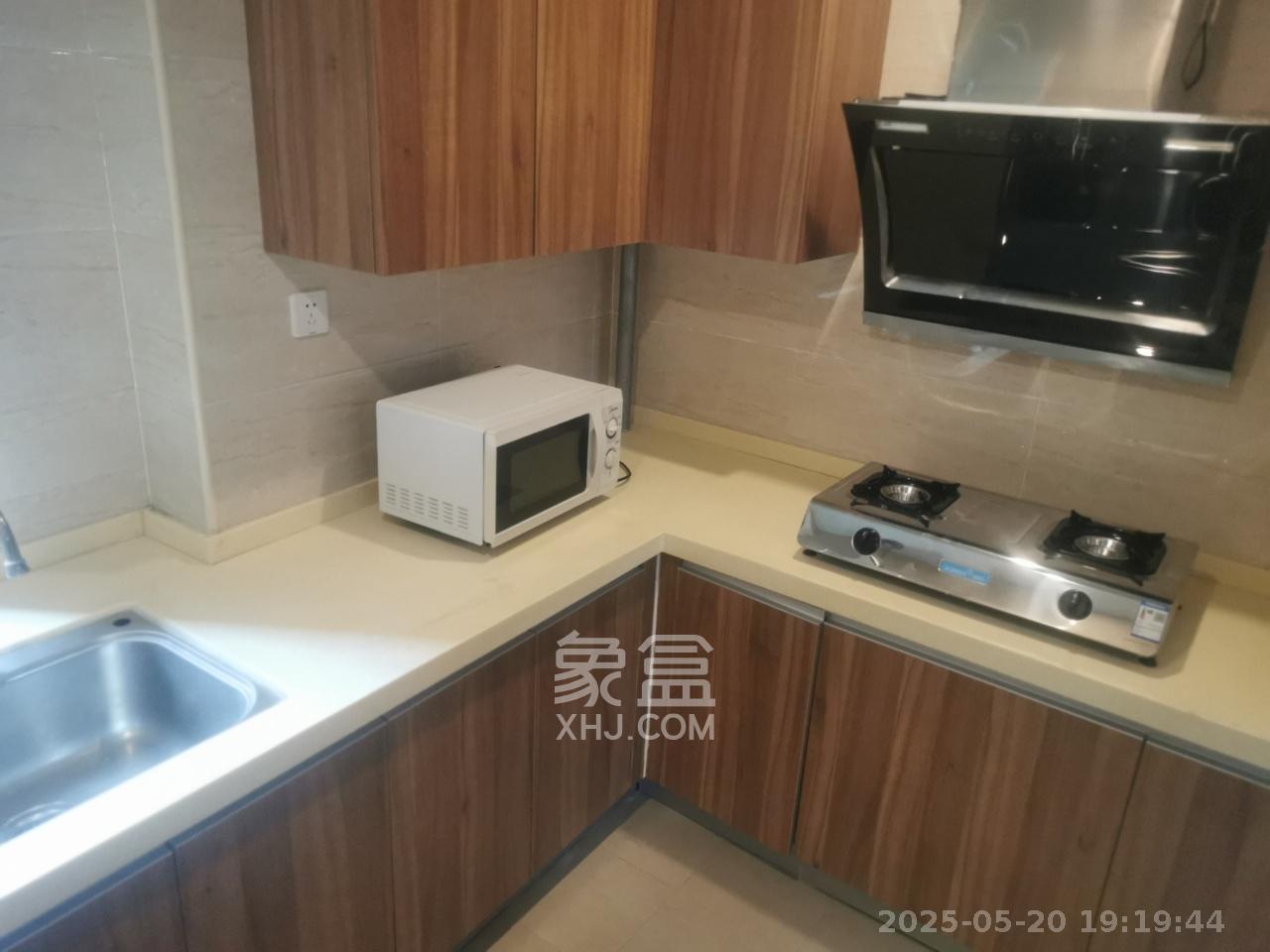 麓谷小镇  3室2厅1卫   2700.00元/月室内图