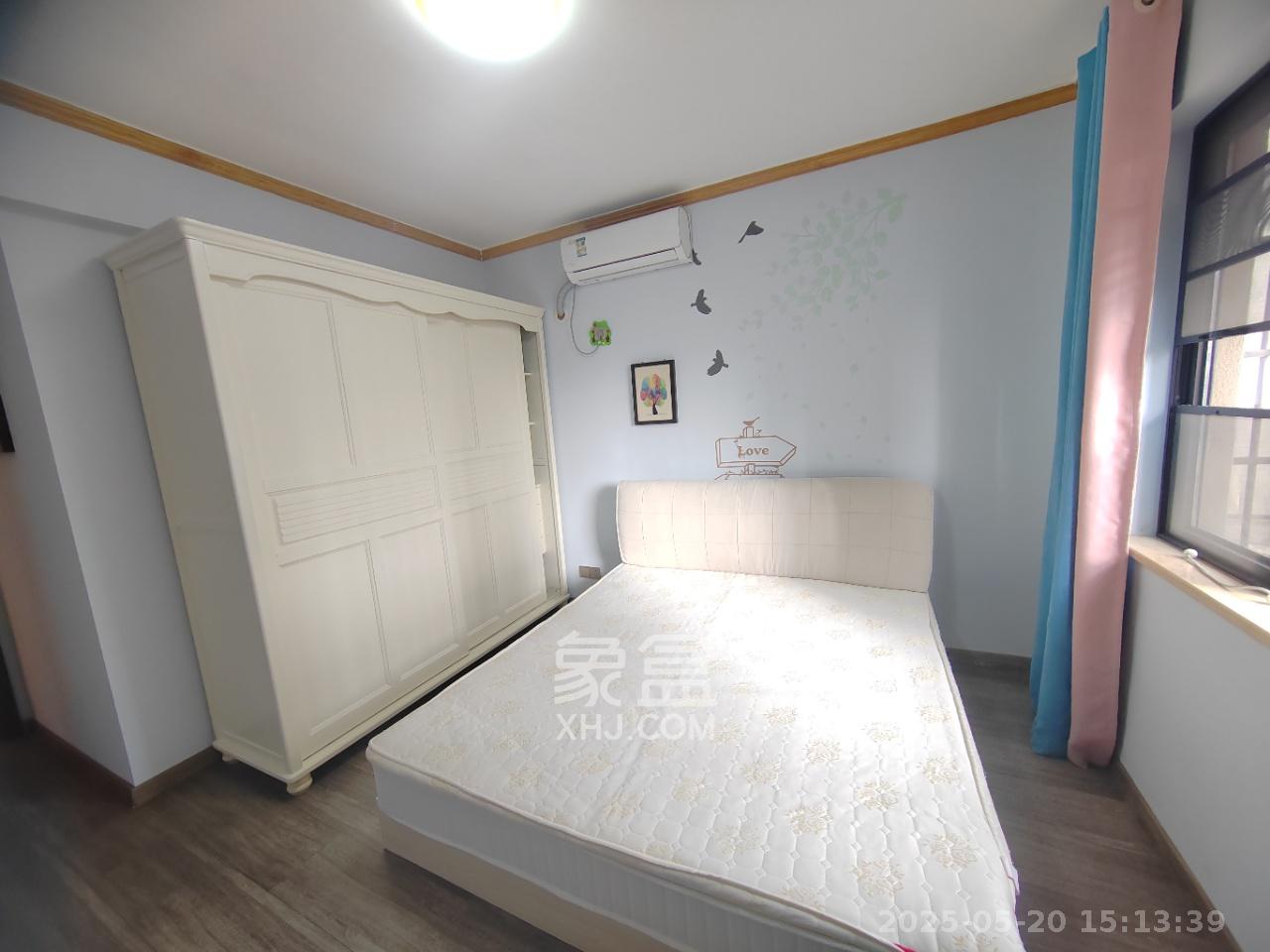 星湖湾一期高层  3室2厅1卫   2500.00元/月室内图