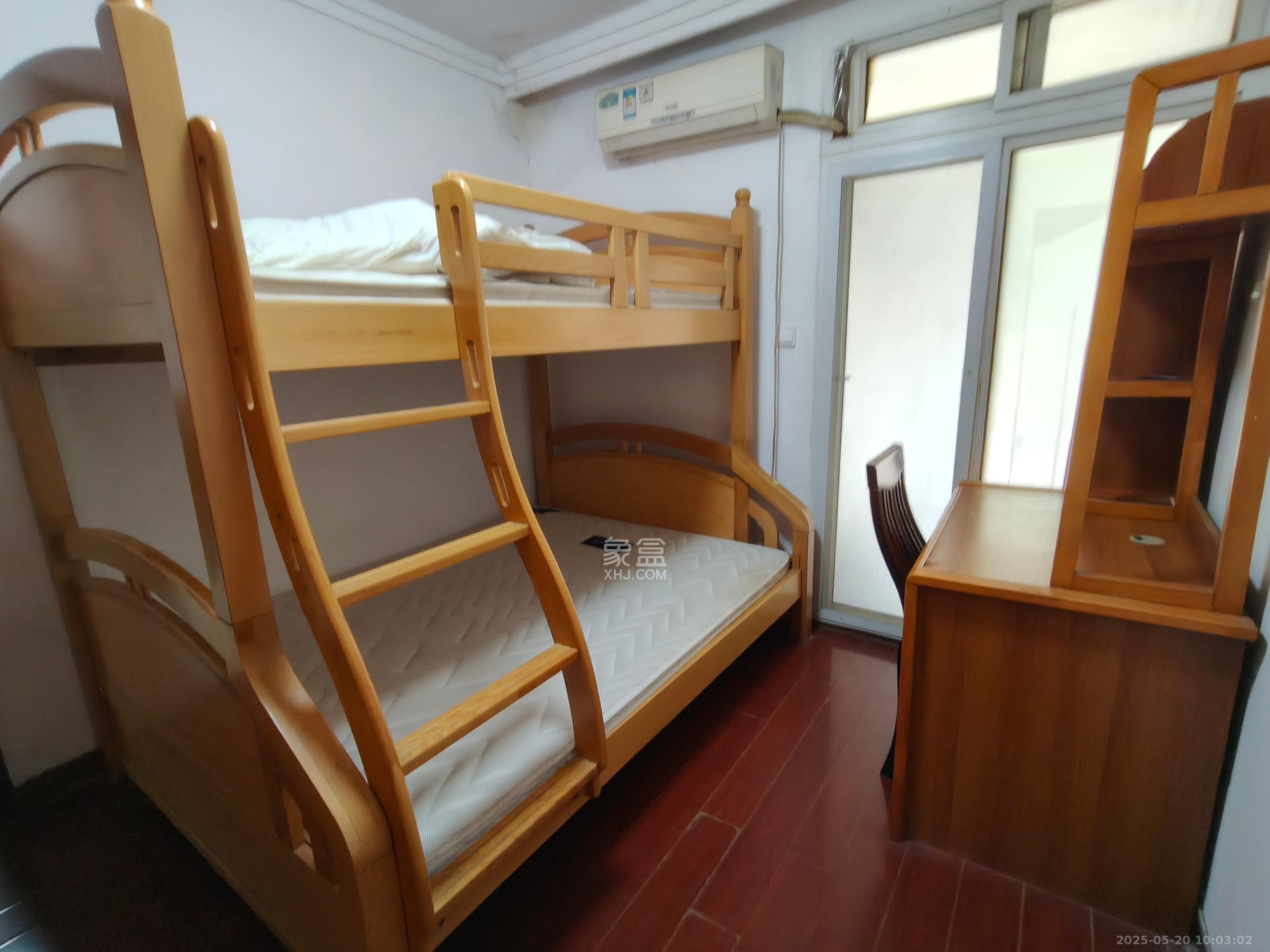 中建五局信和苑二区  2室2厅1卫   1600.00元/月室内图