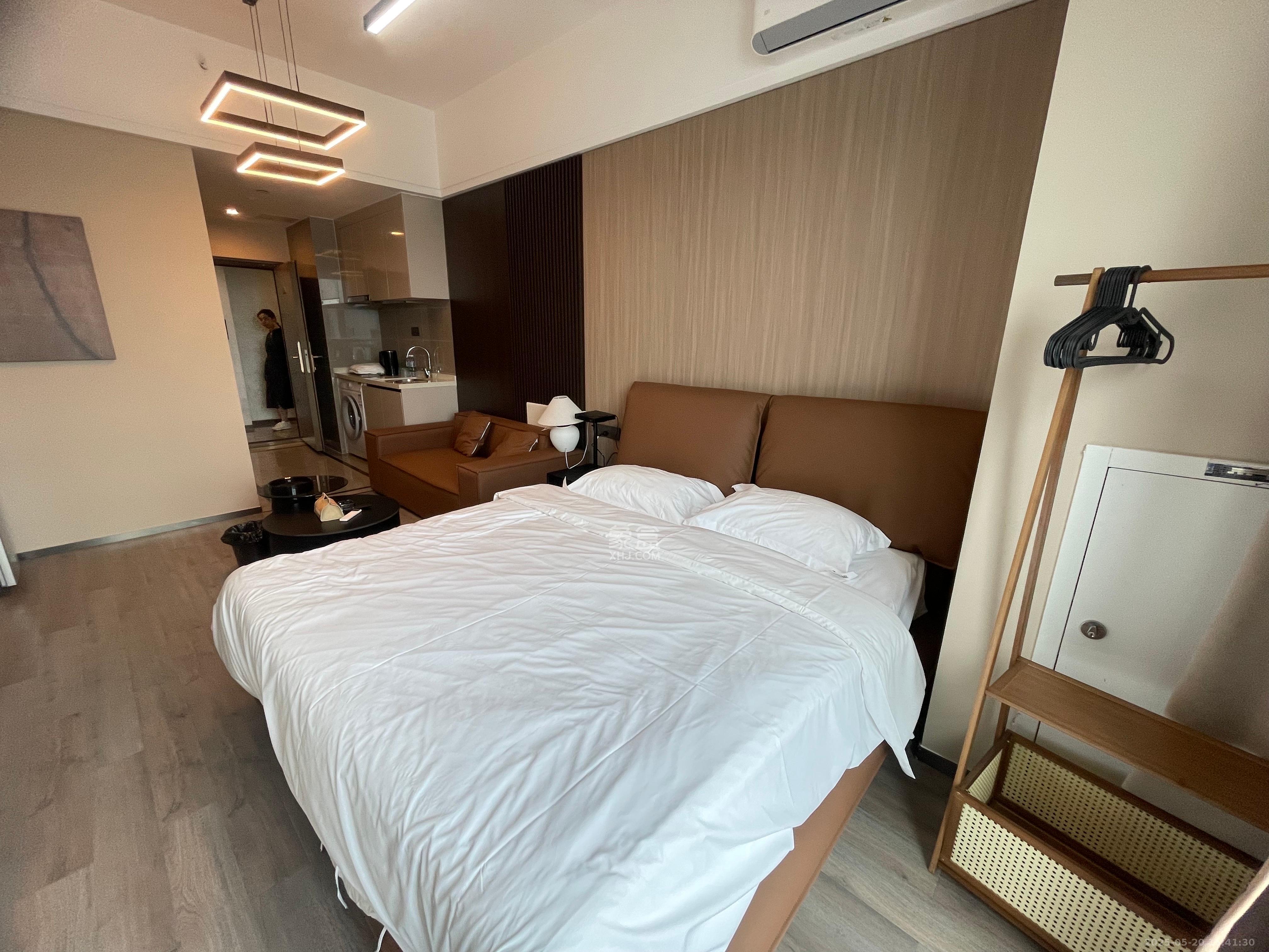 中建宝铂公馆  1室1厅1卫   2100.00元/月室内图